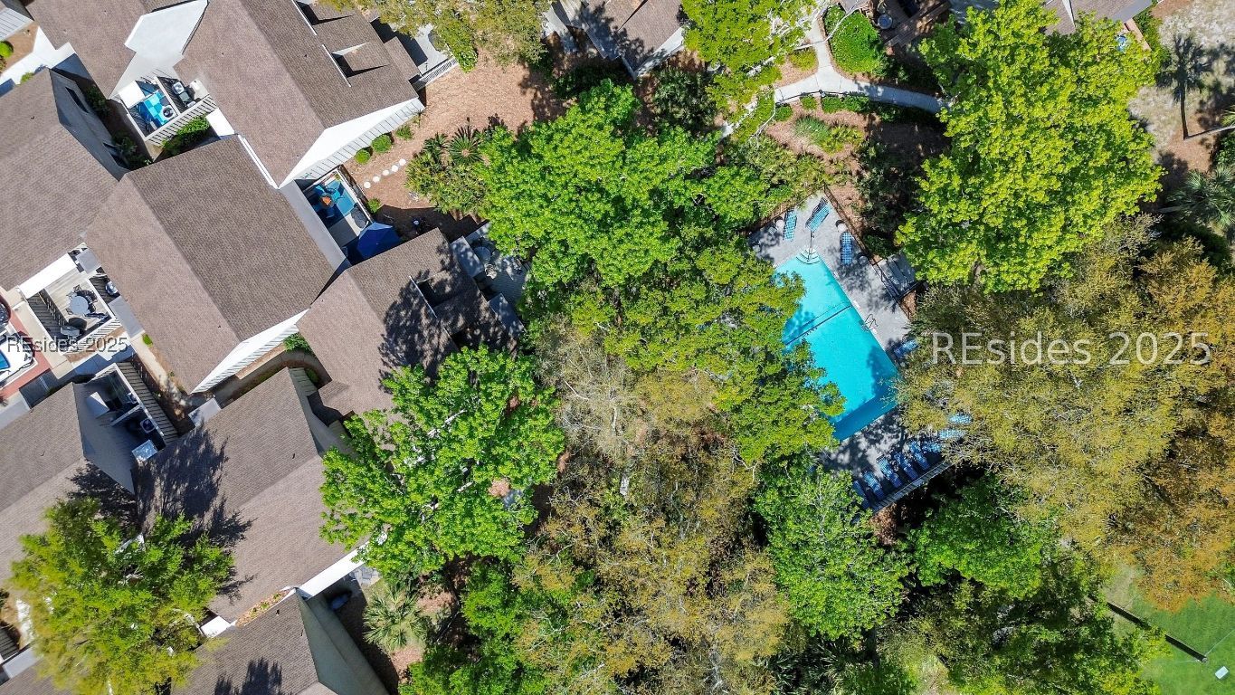 45 Queens Folly Road Unit: 666