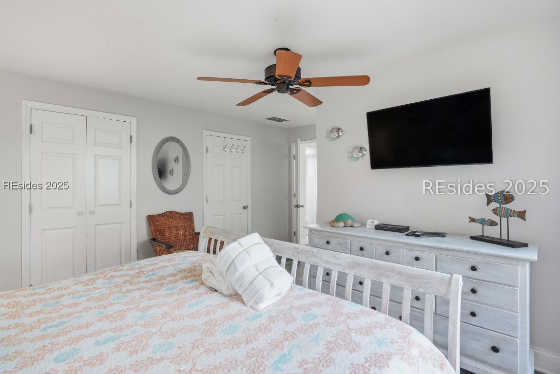 45 Queens Folly Road Unit: 666