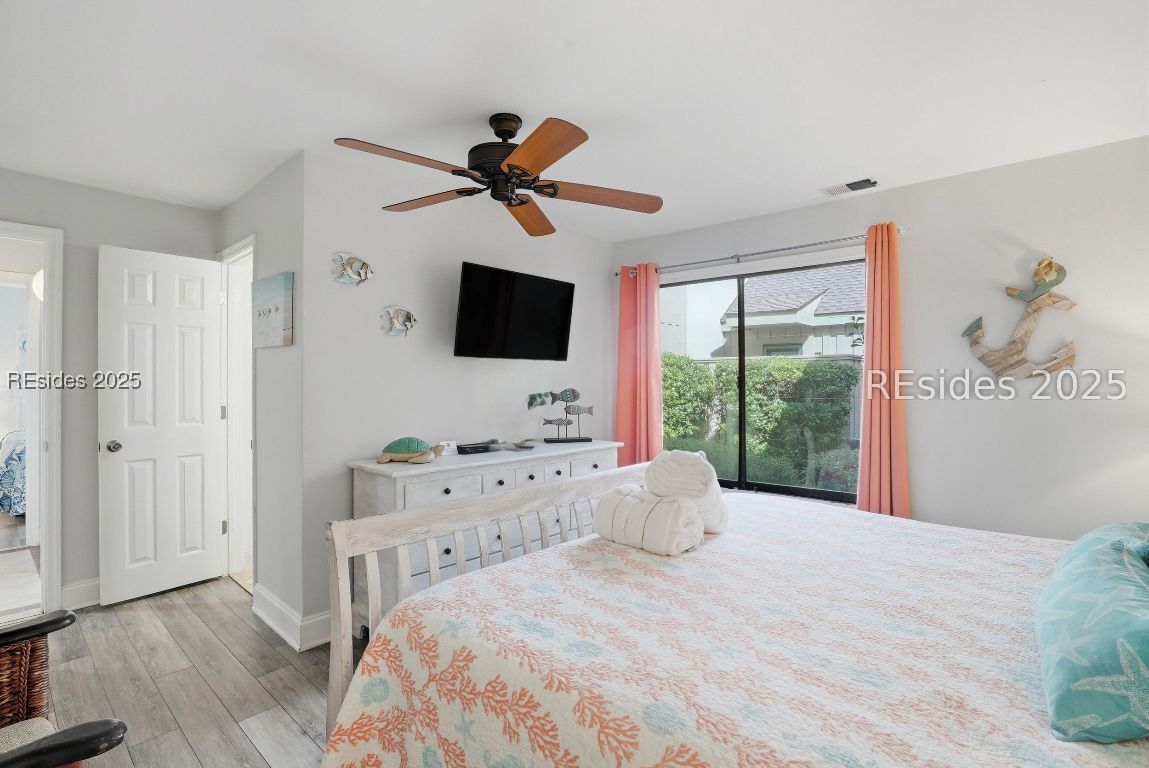 45 Queens Folly Road Unit: 666