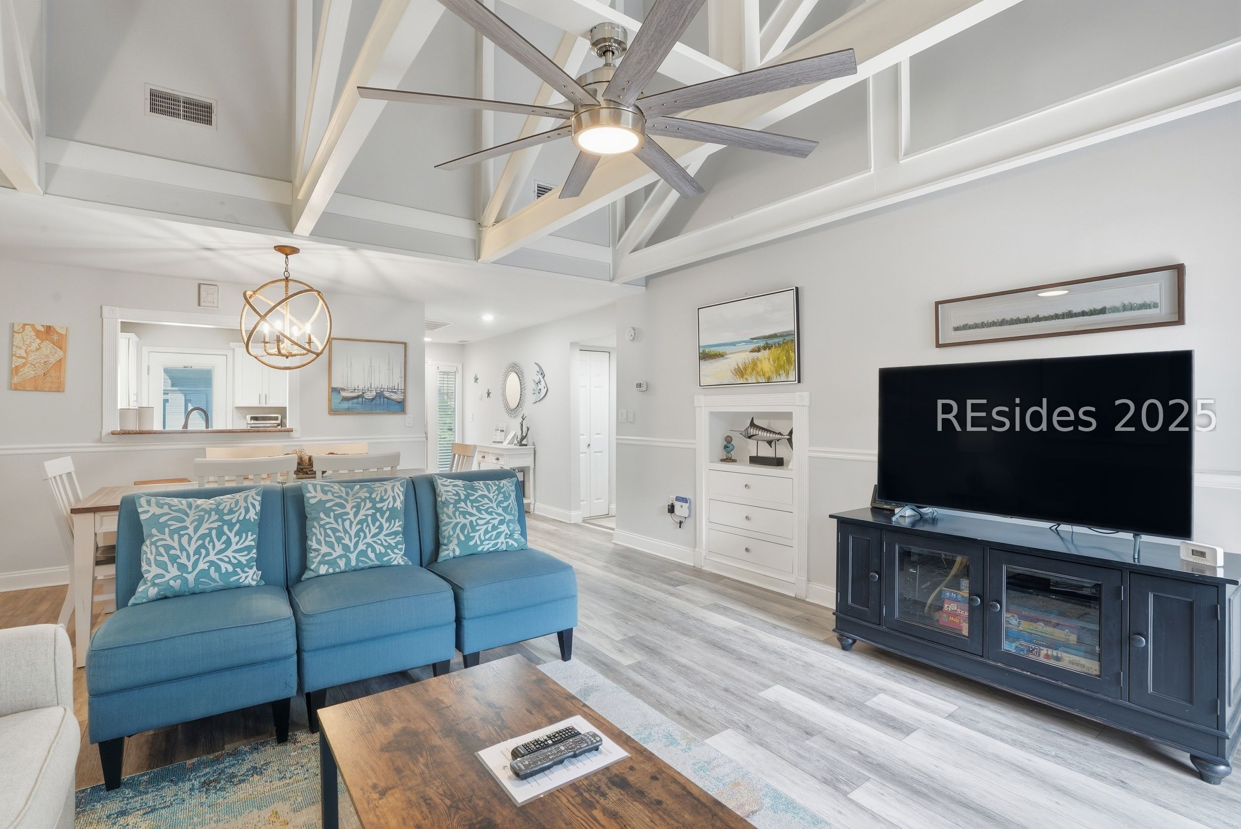 45 Queens Folly Road Unit: 666