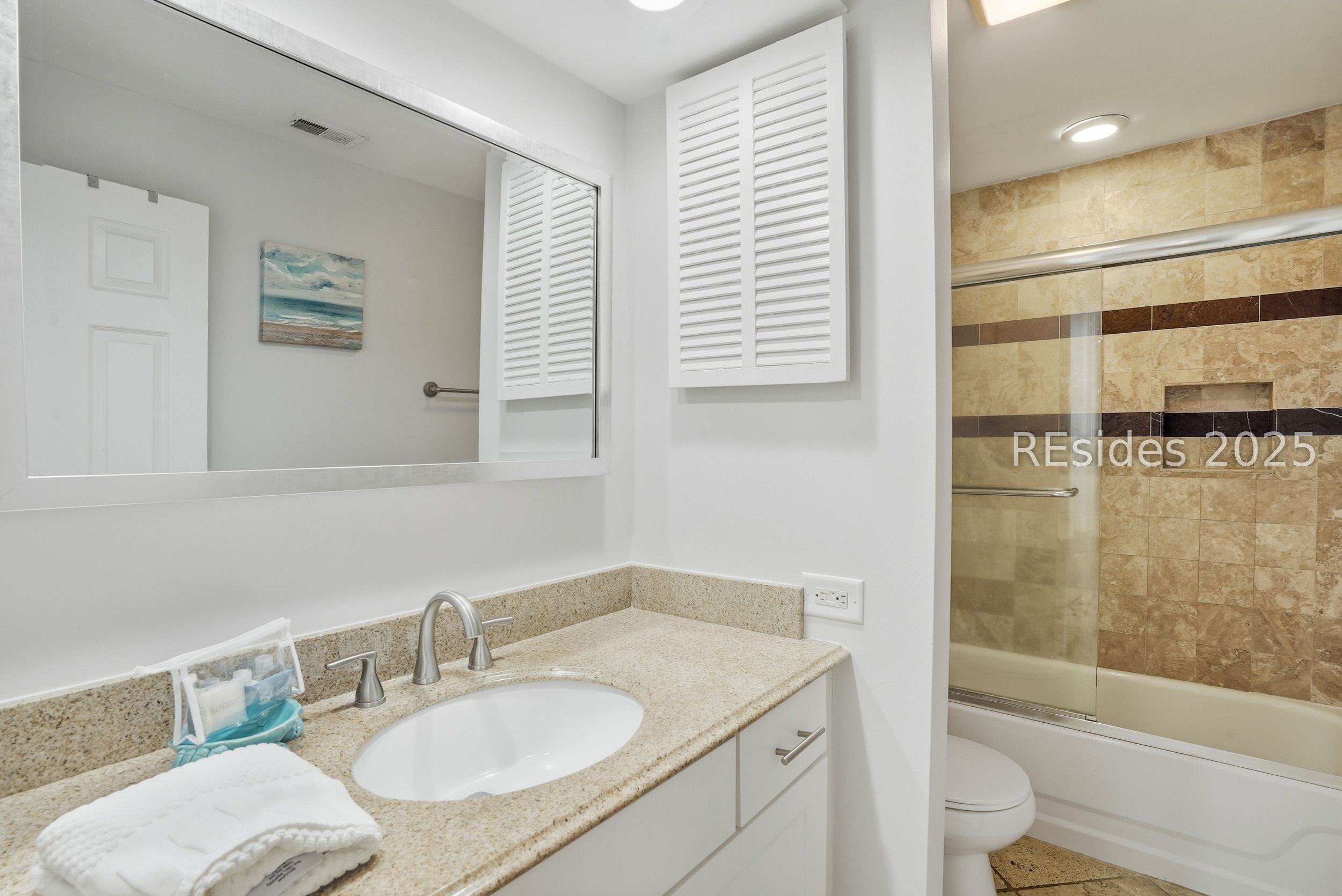 45 Queens Folly Road Unit: 666