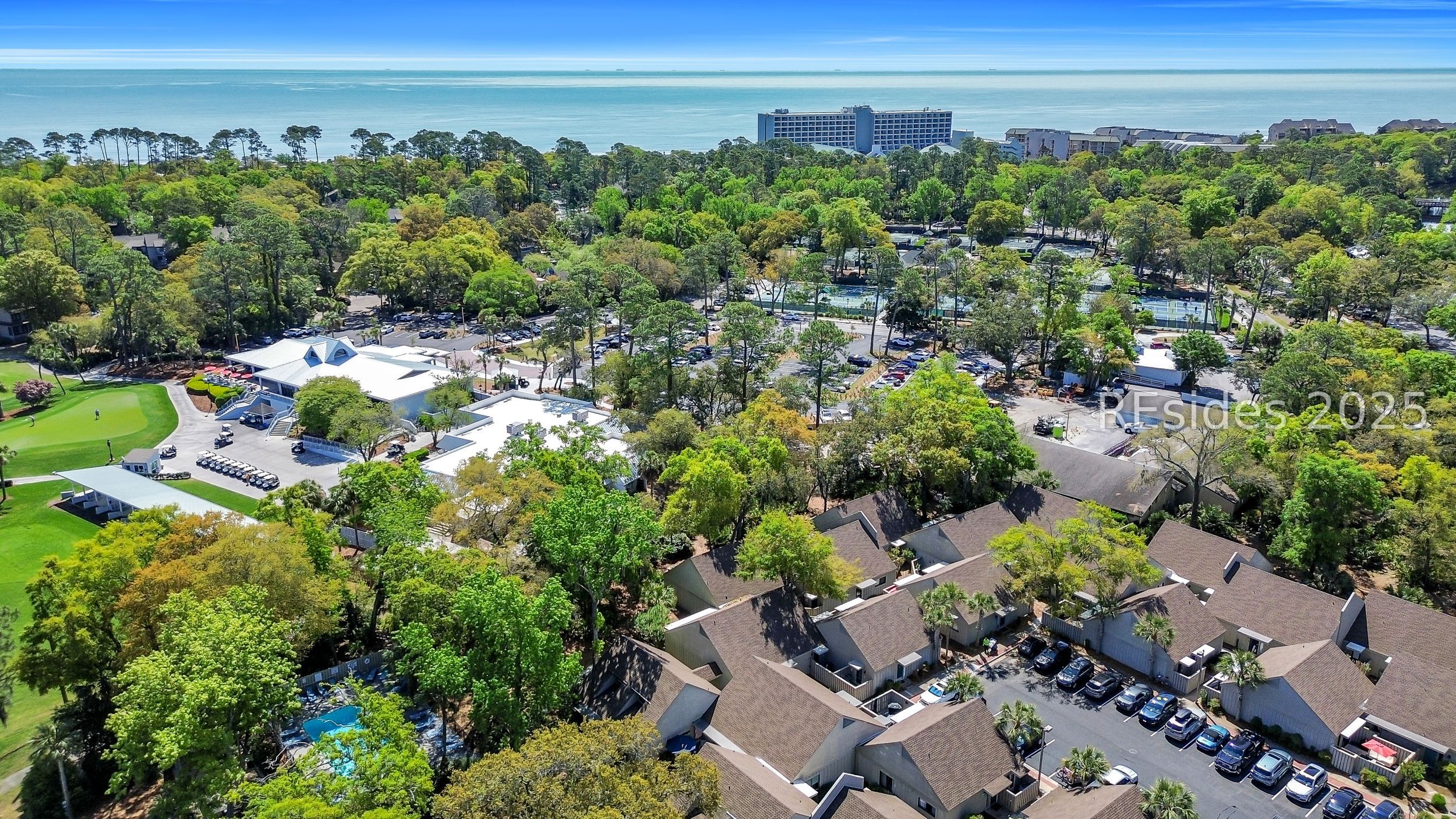 45 Queens Folly Road Unit: 666