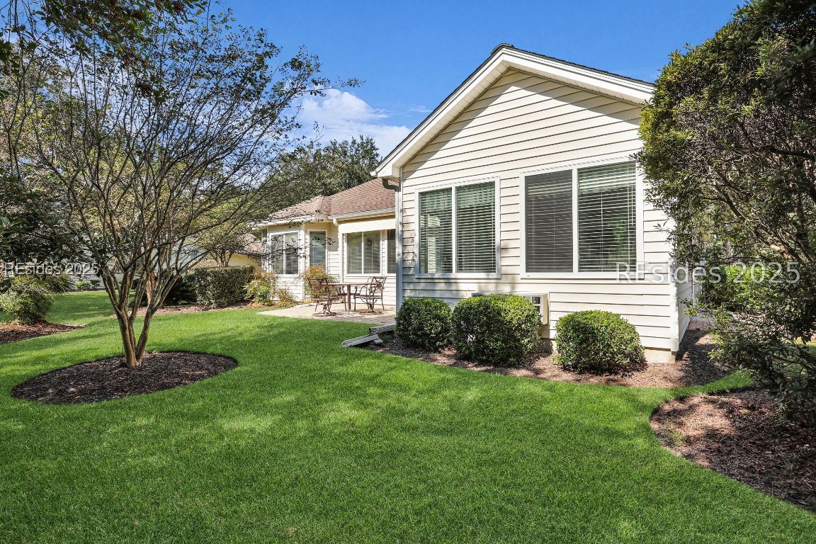 6 Proctor Lane
