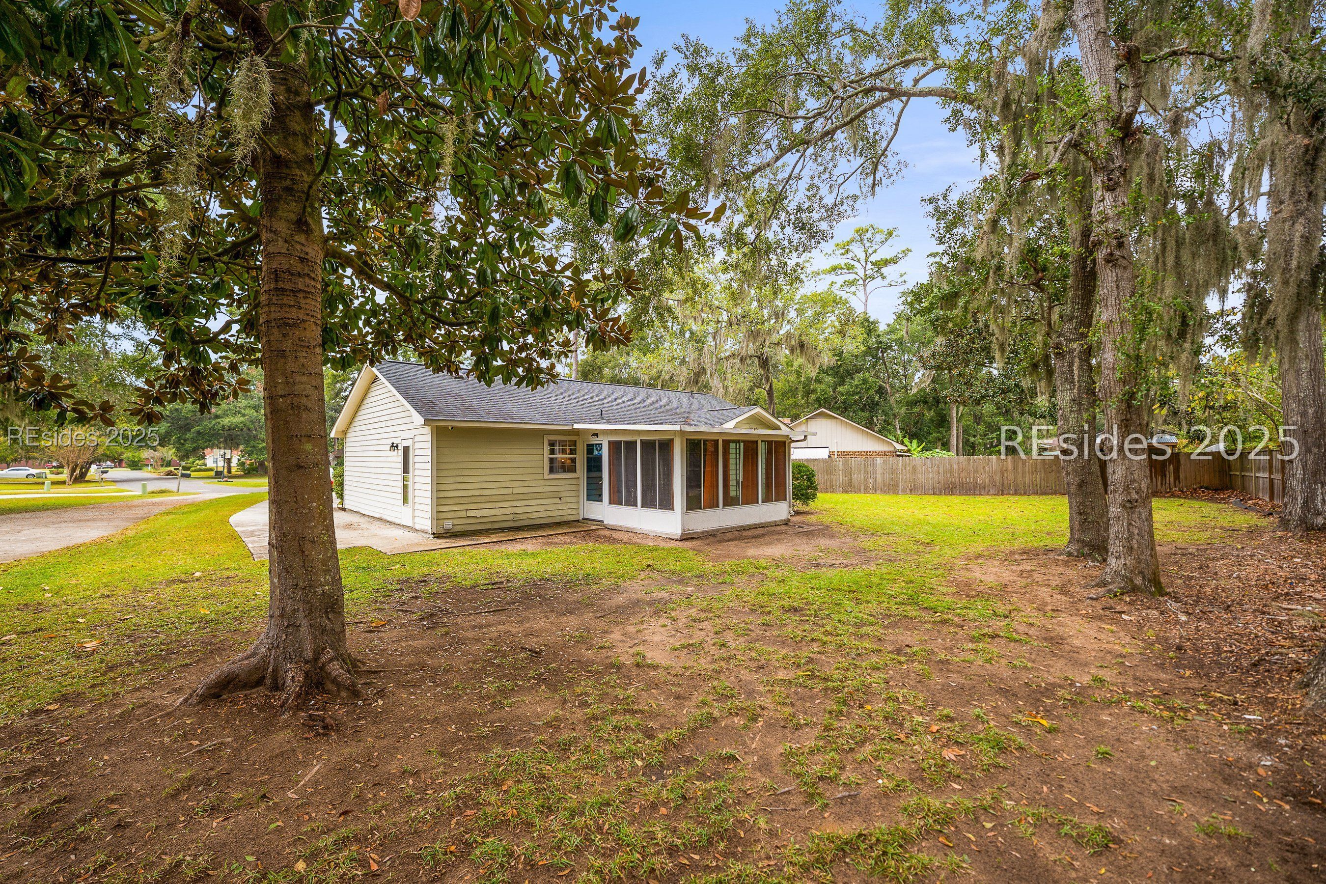 28 Ridenour Place