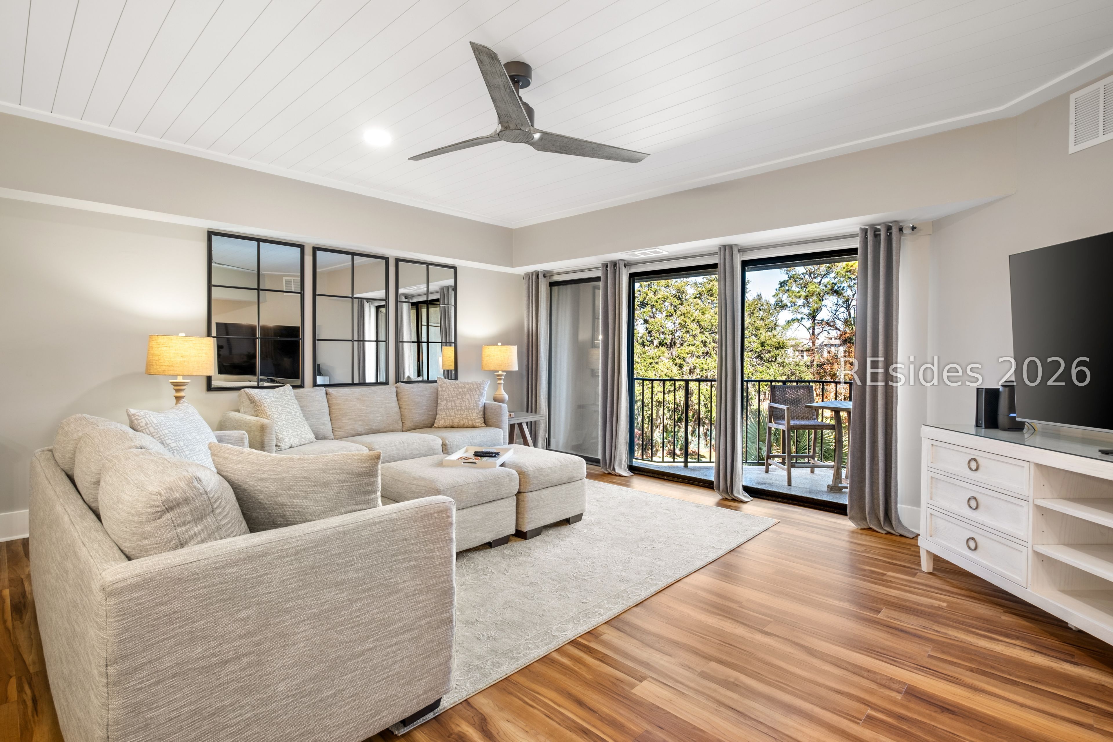 10 S Forest Beach Drive Unit: 307