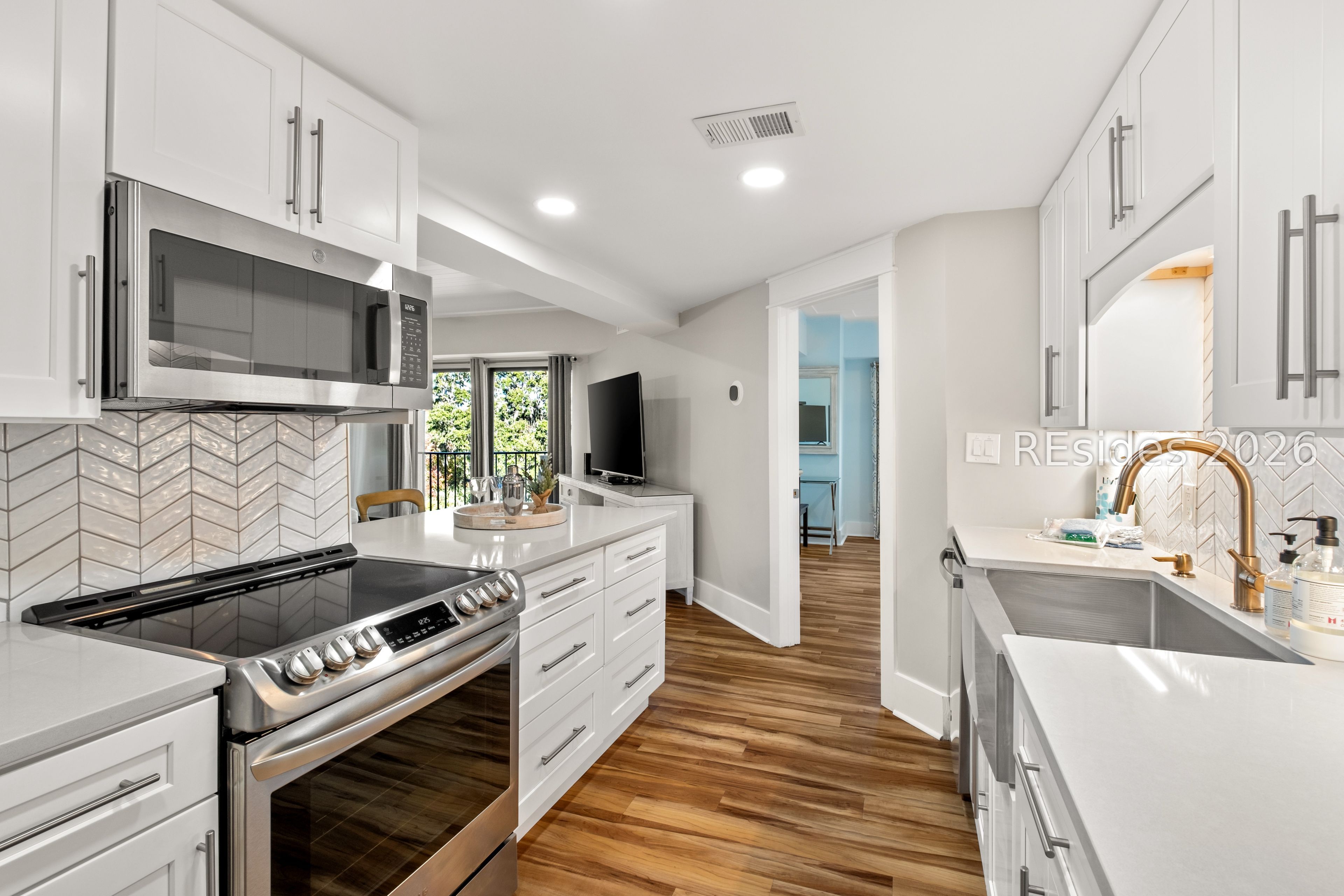 10 S Forest Beach Drive Unit: 307