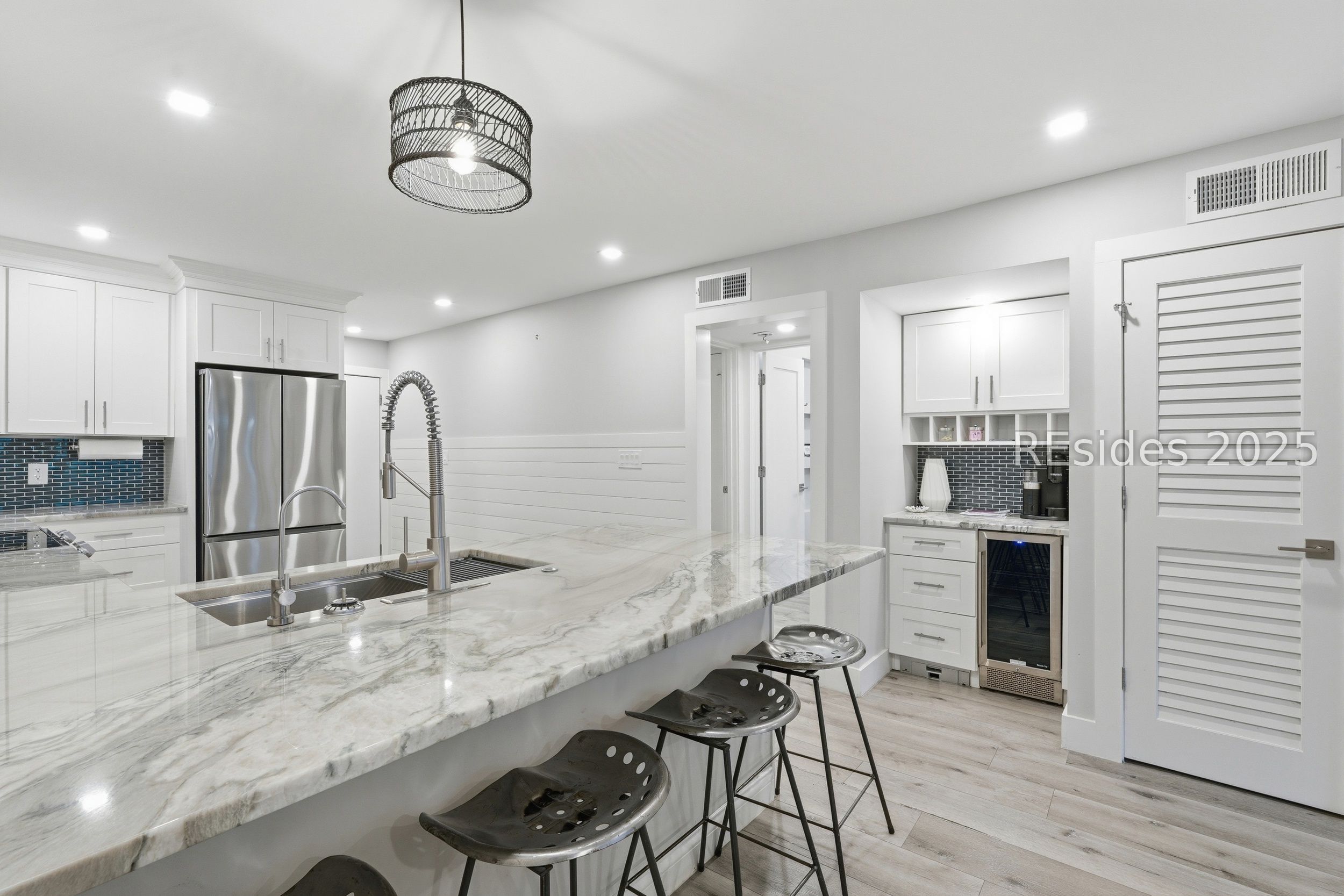239 Beach City Road Unit: 2113