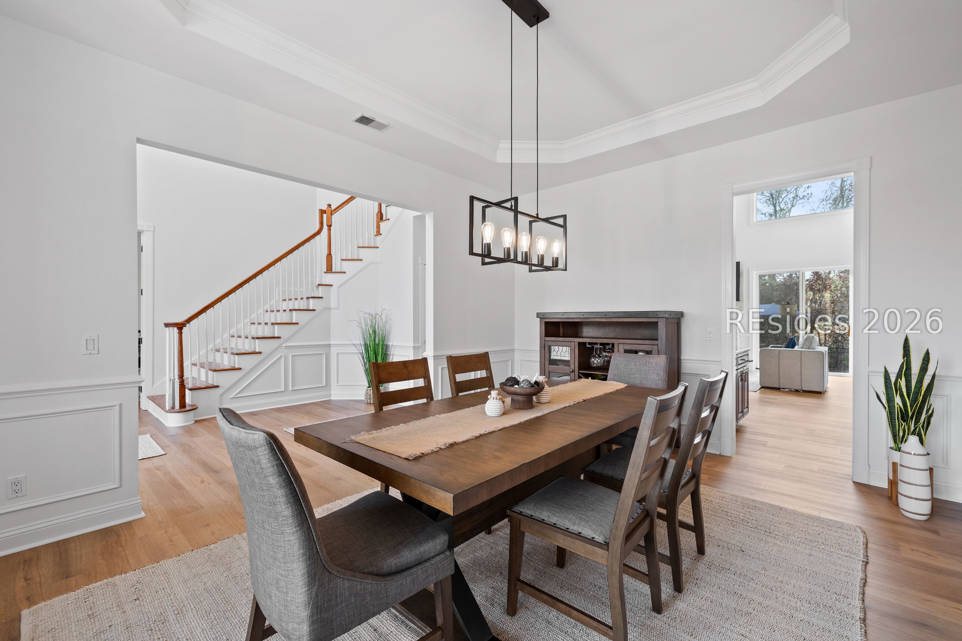 257 Farnsleigh Avenue