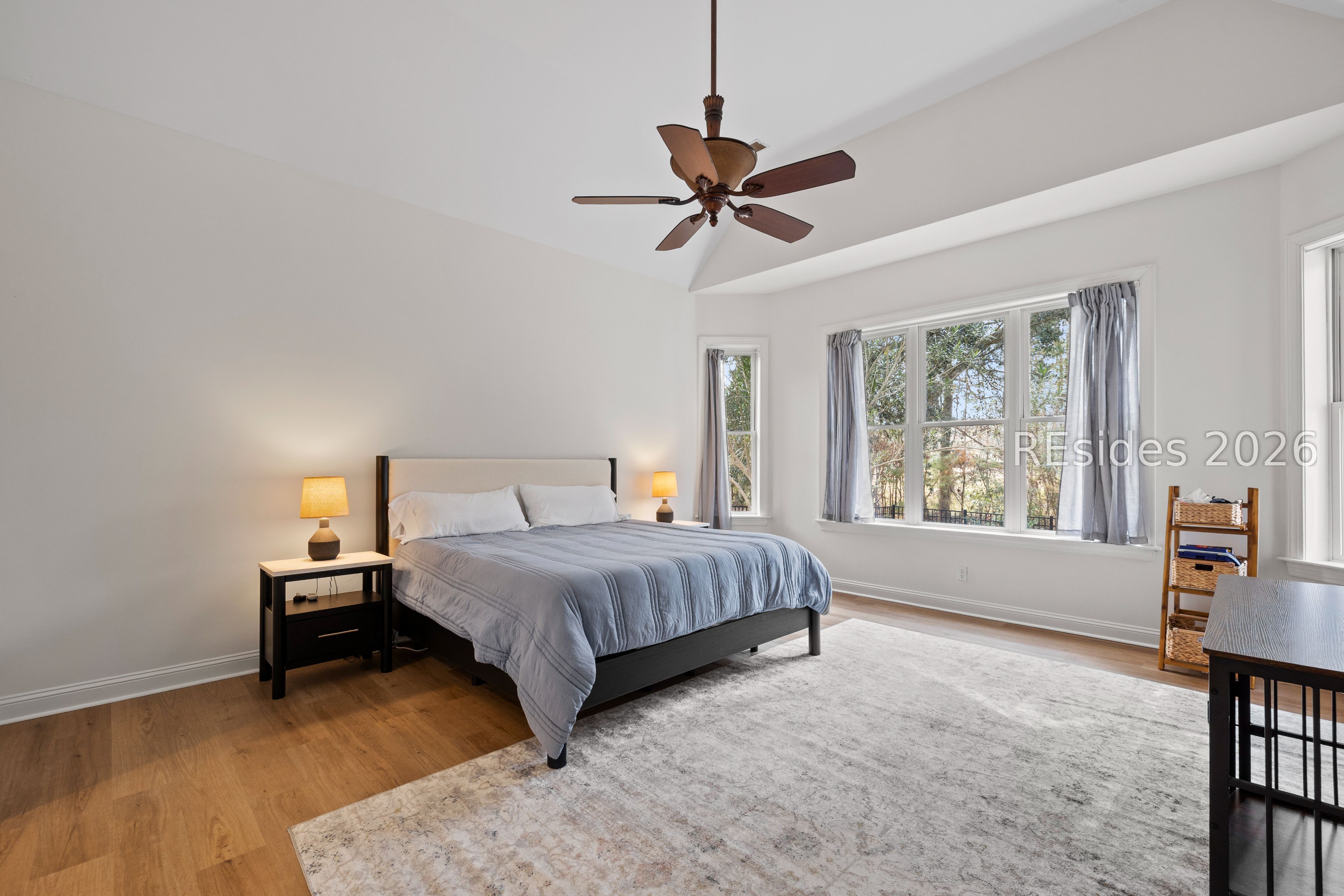 257 Farnsleigh Avenue