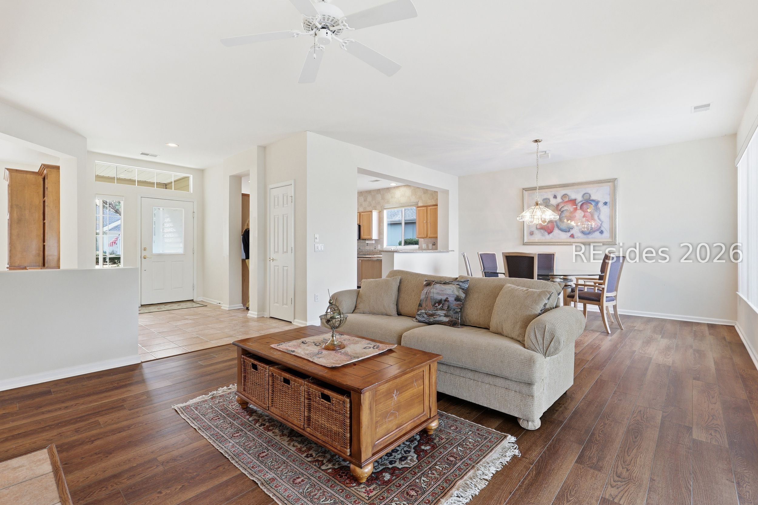 6 Hampton Circle