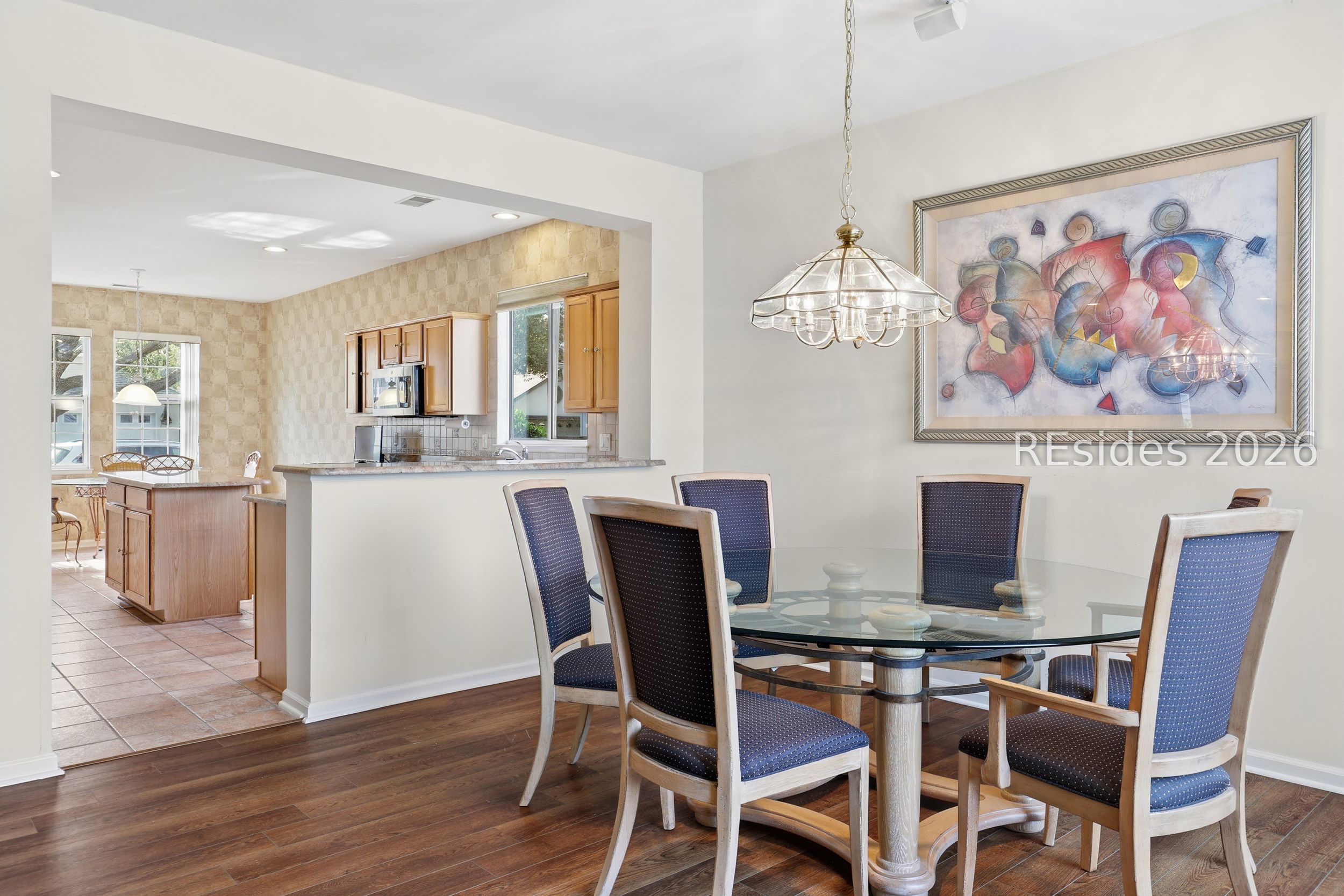 6 Hampton Circle