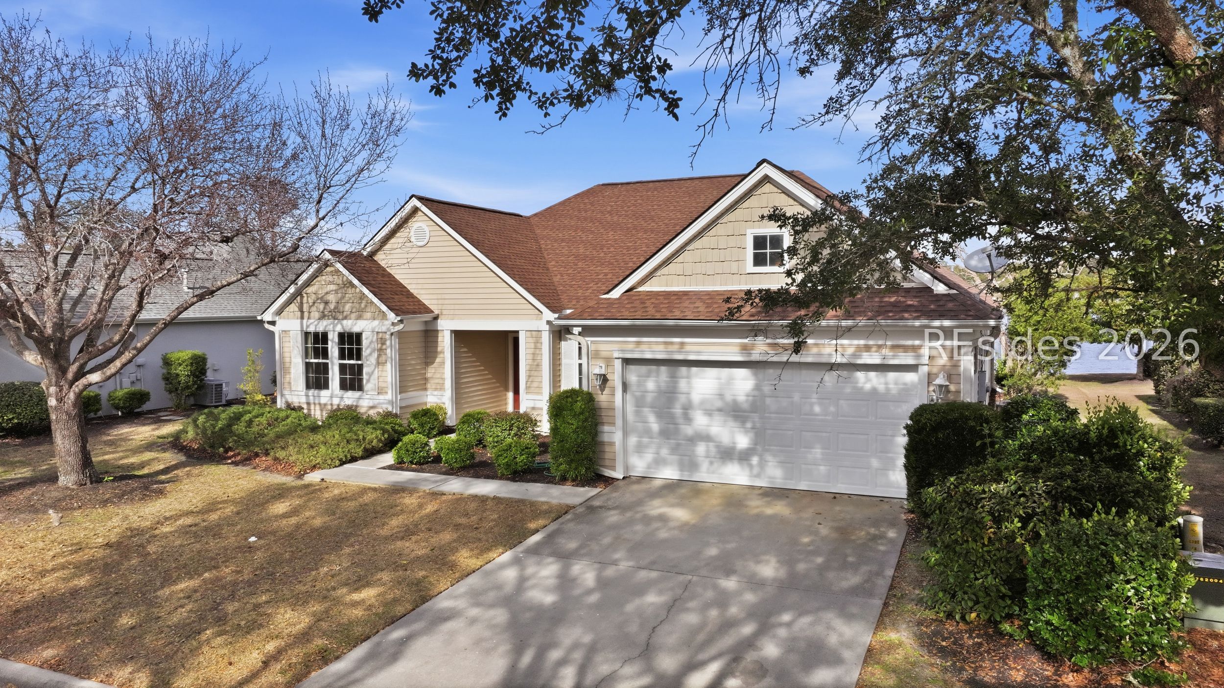 6 Hampton Circle