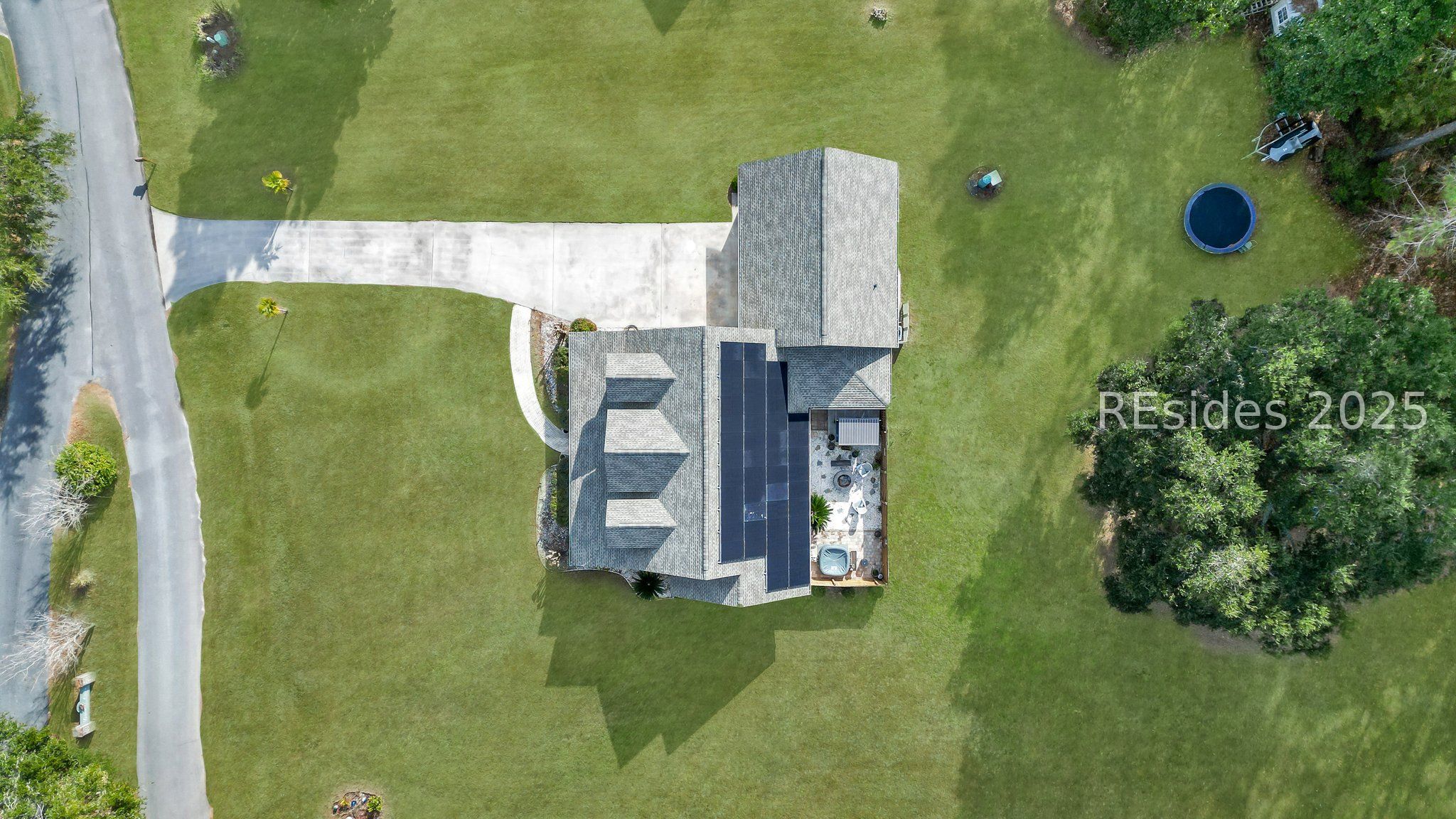 2 Long Lake Drive