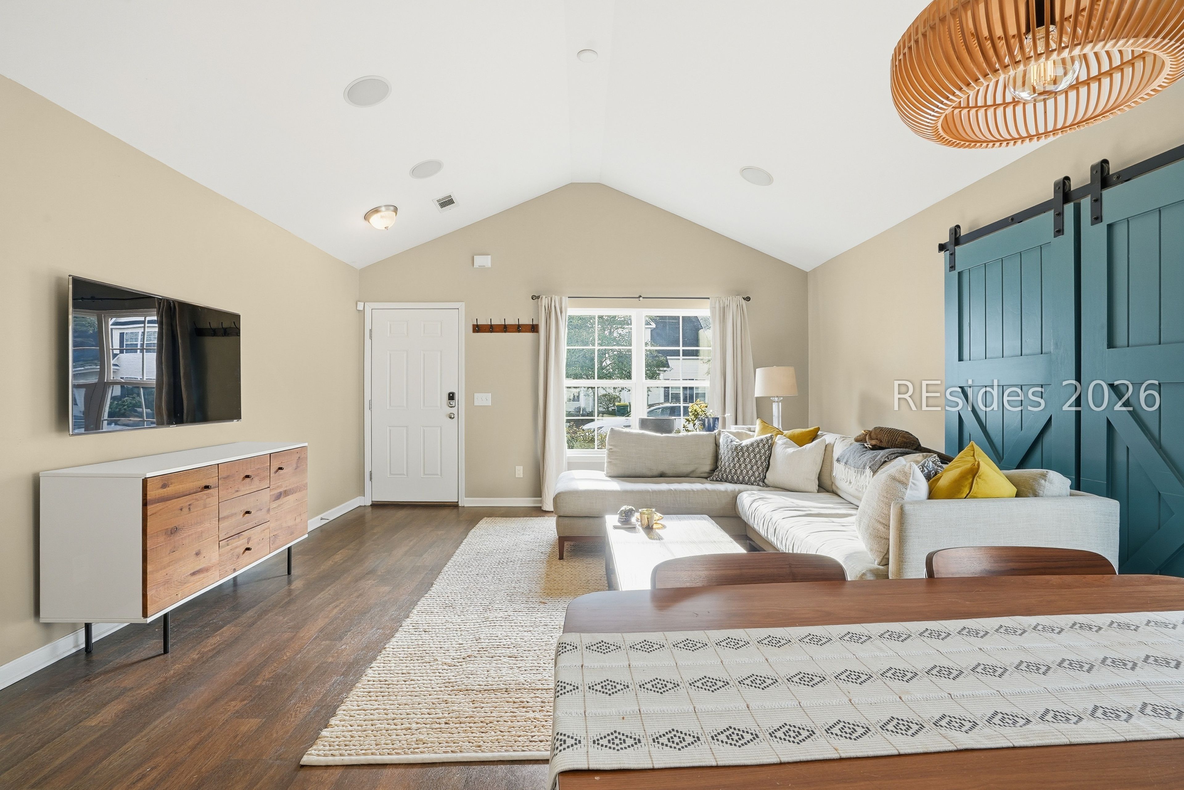 35 Running Oak Drive