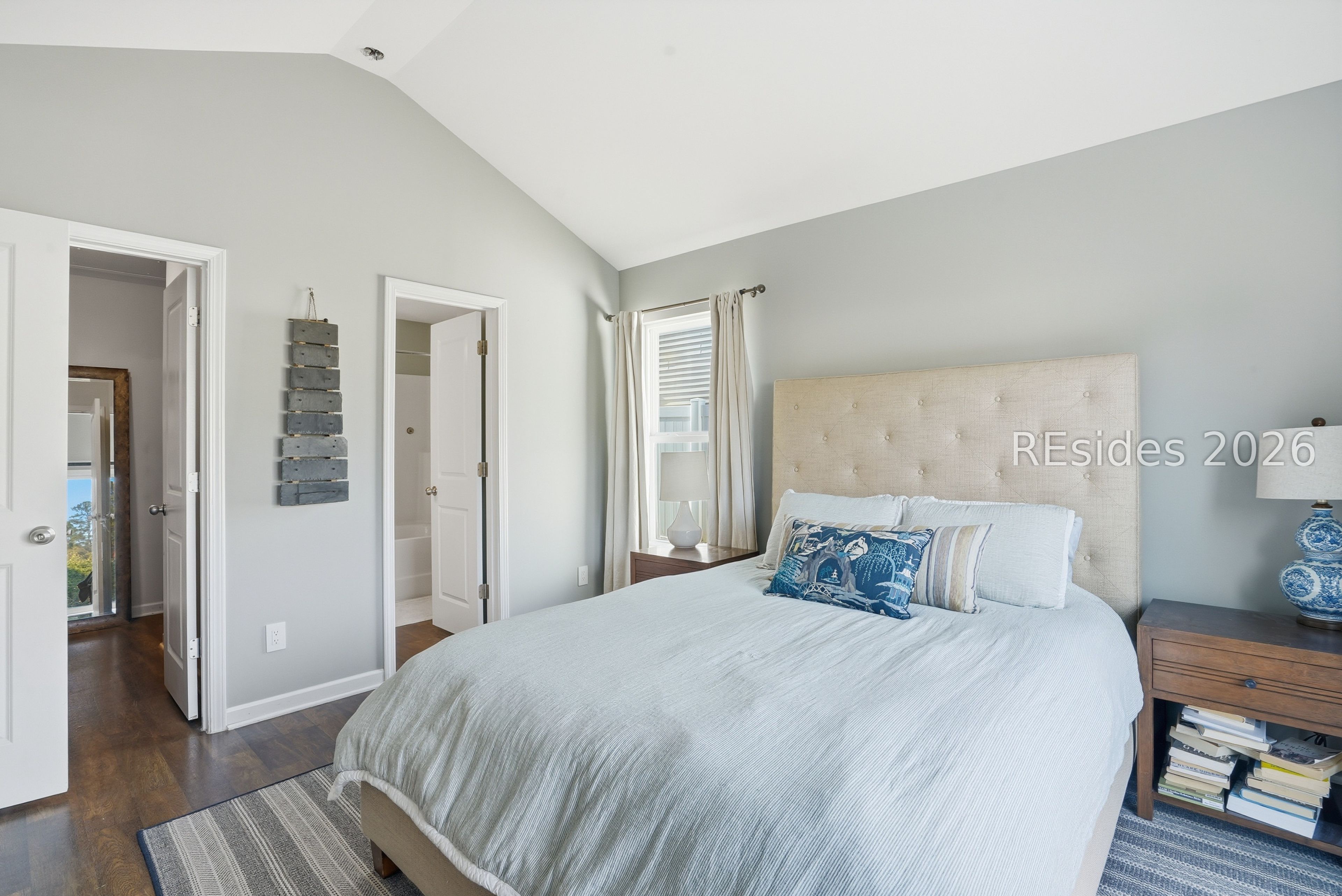 35 Running Oak Drive