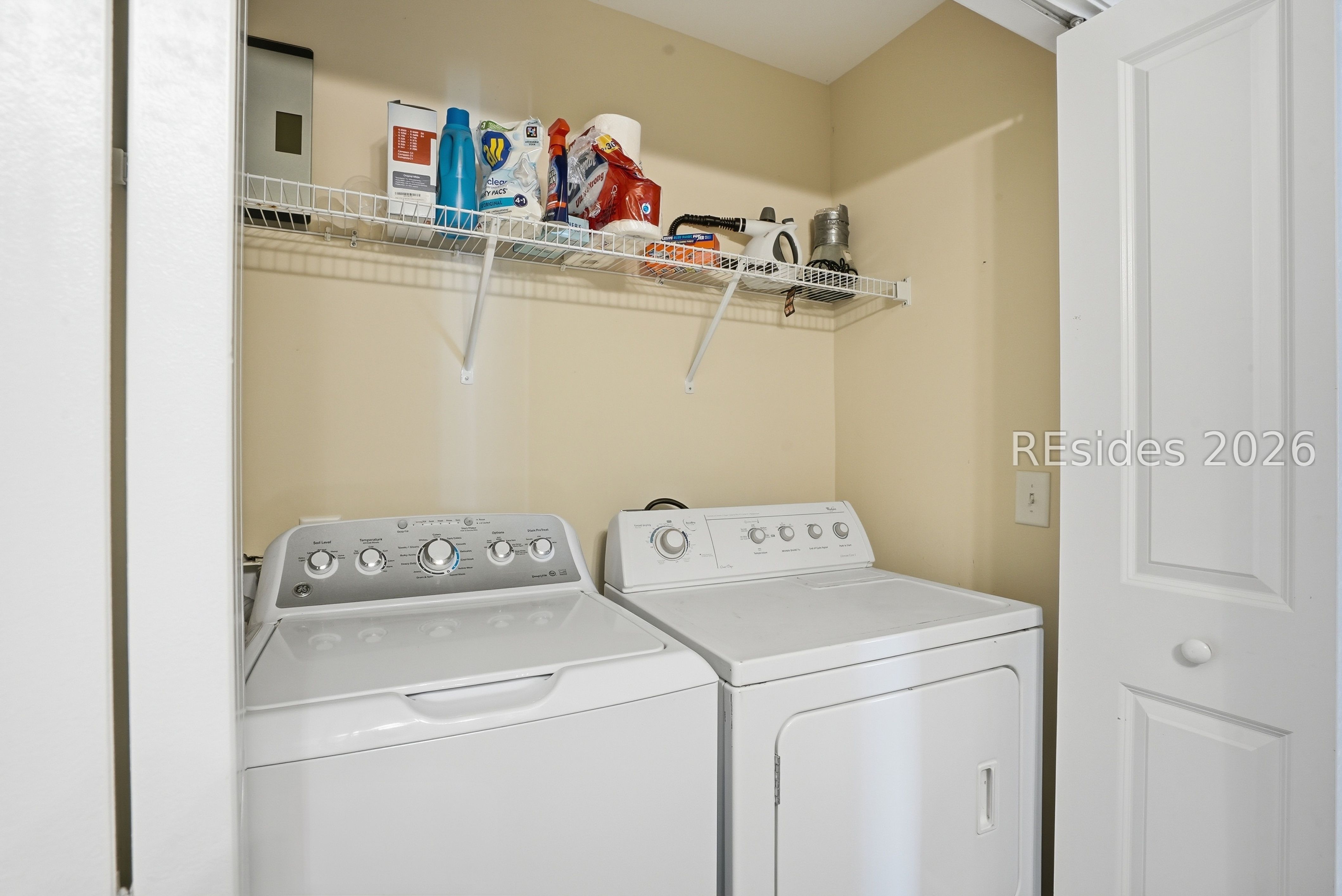 35 Running Oak Drive