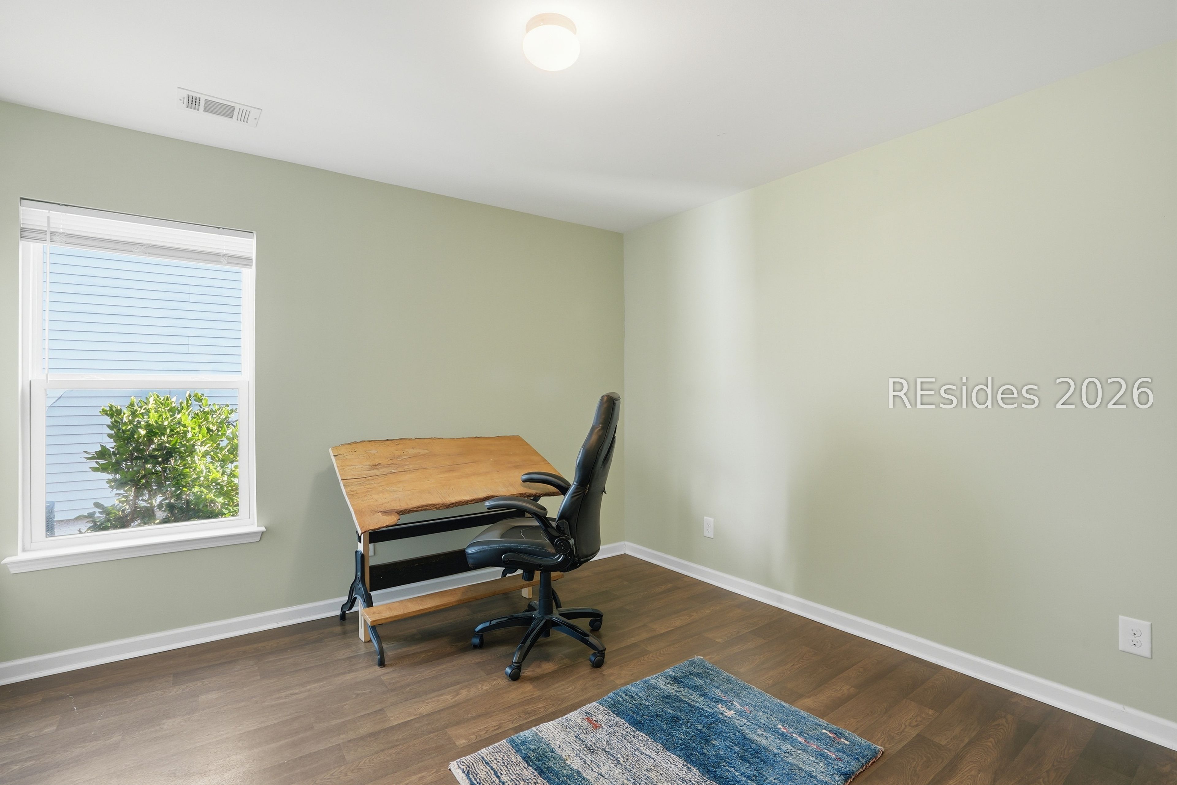 35 Running Oak Drive