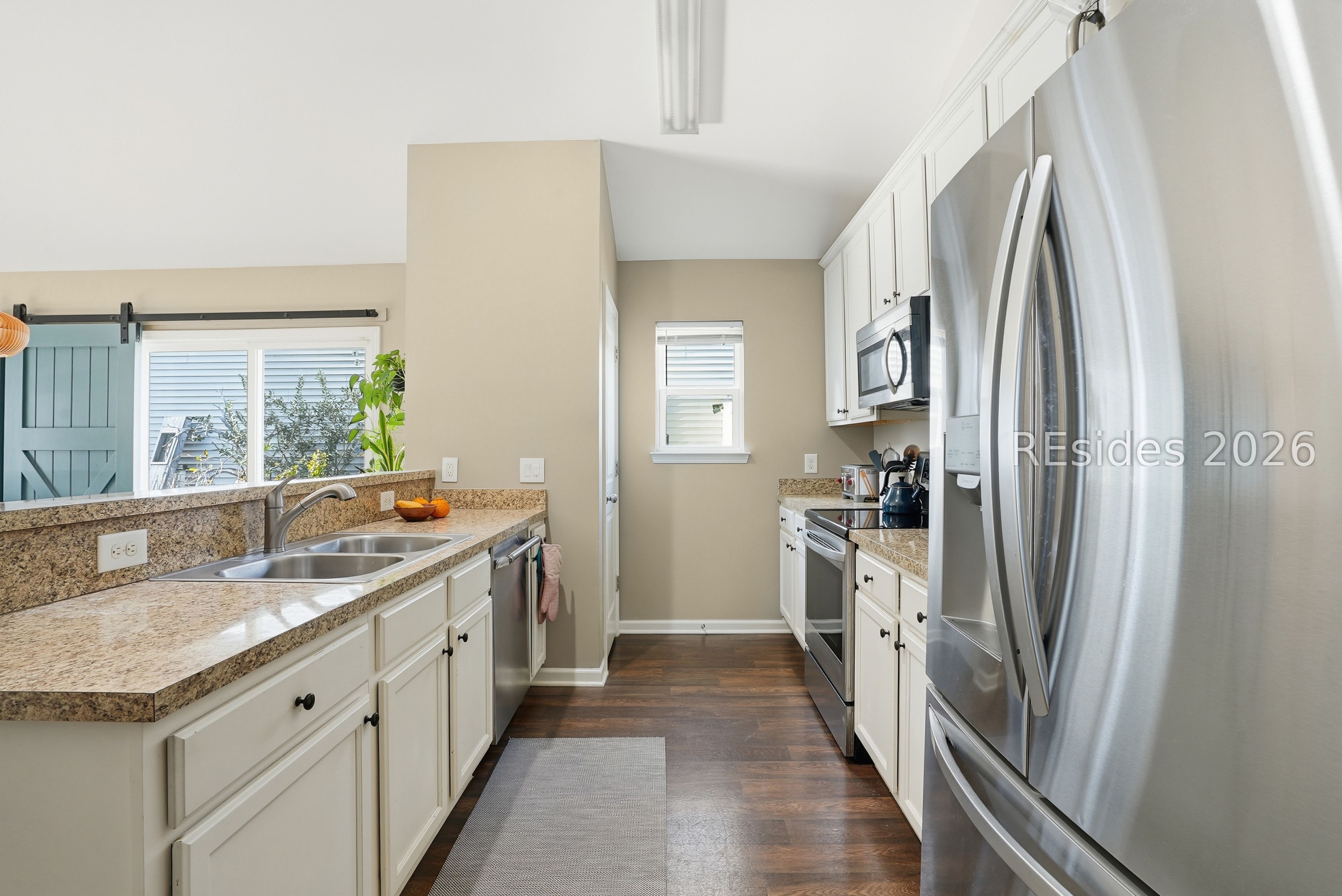 35 Running Oak Drive