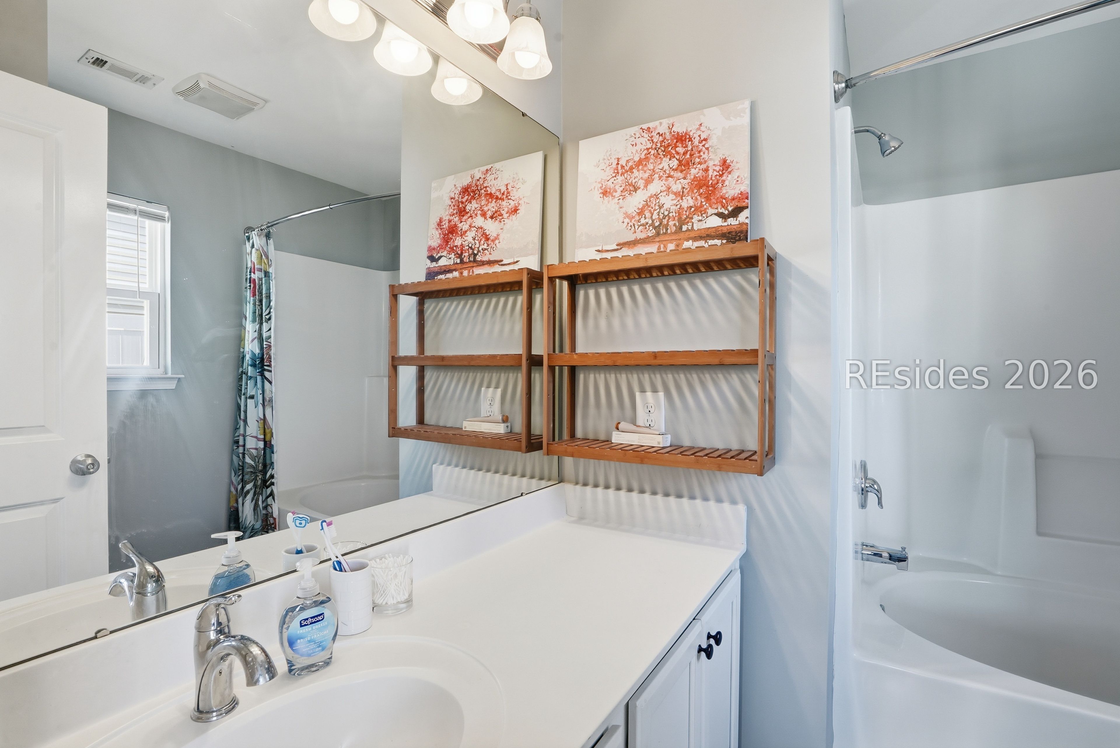 35 Running Oak Drive