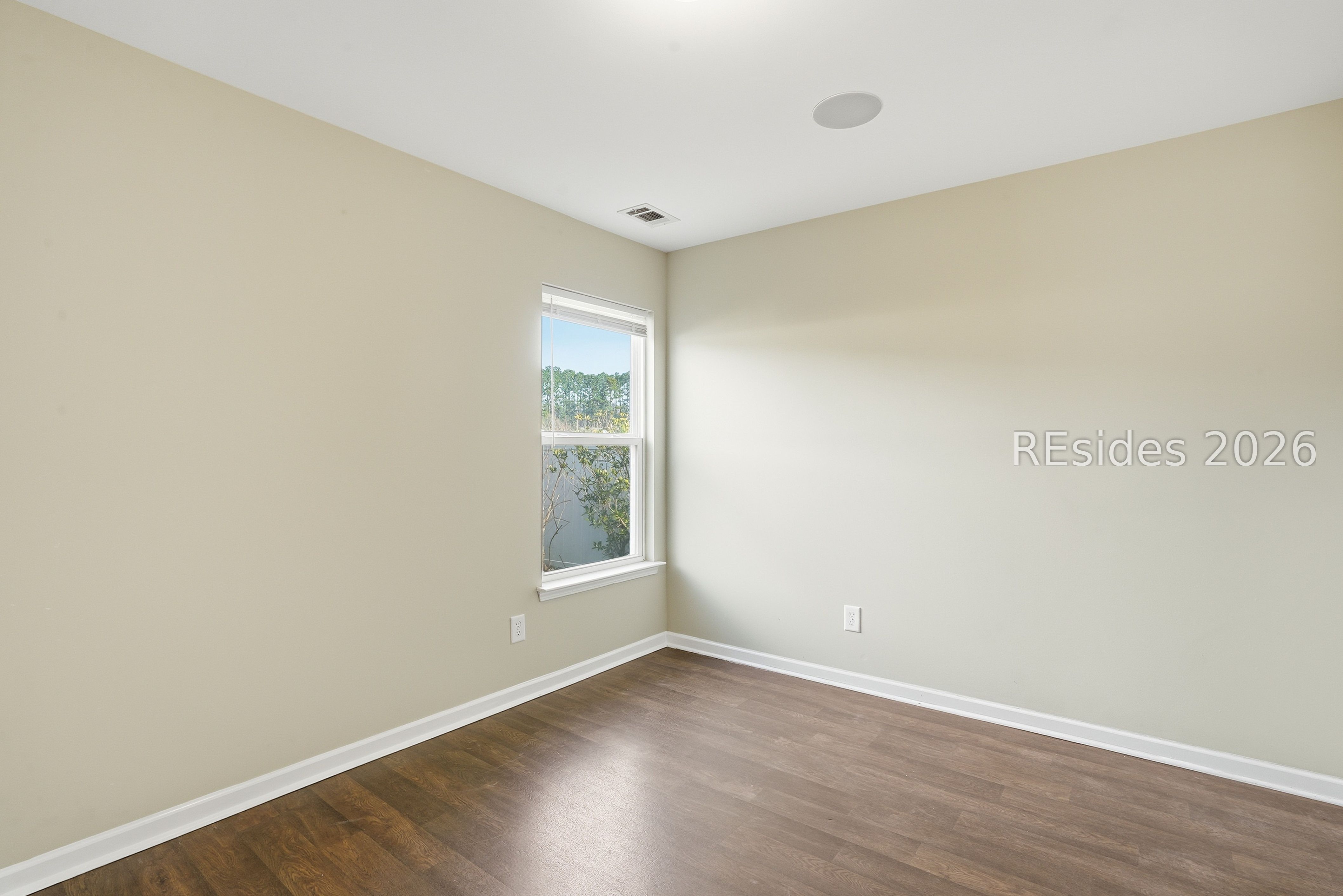 35 Running Oak Drive