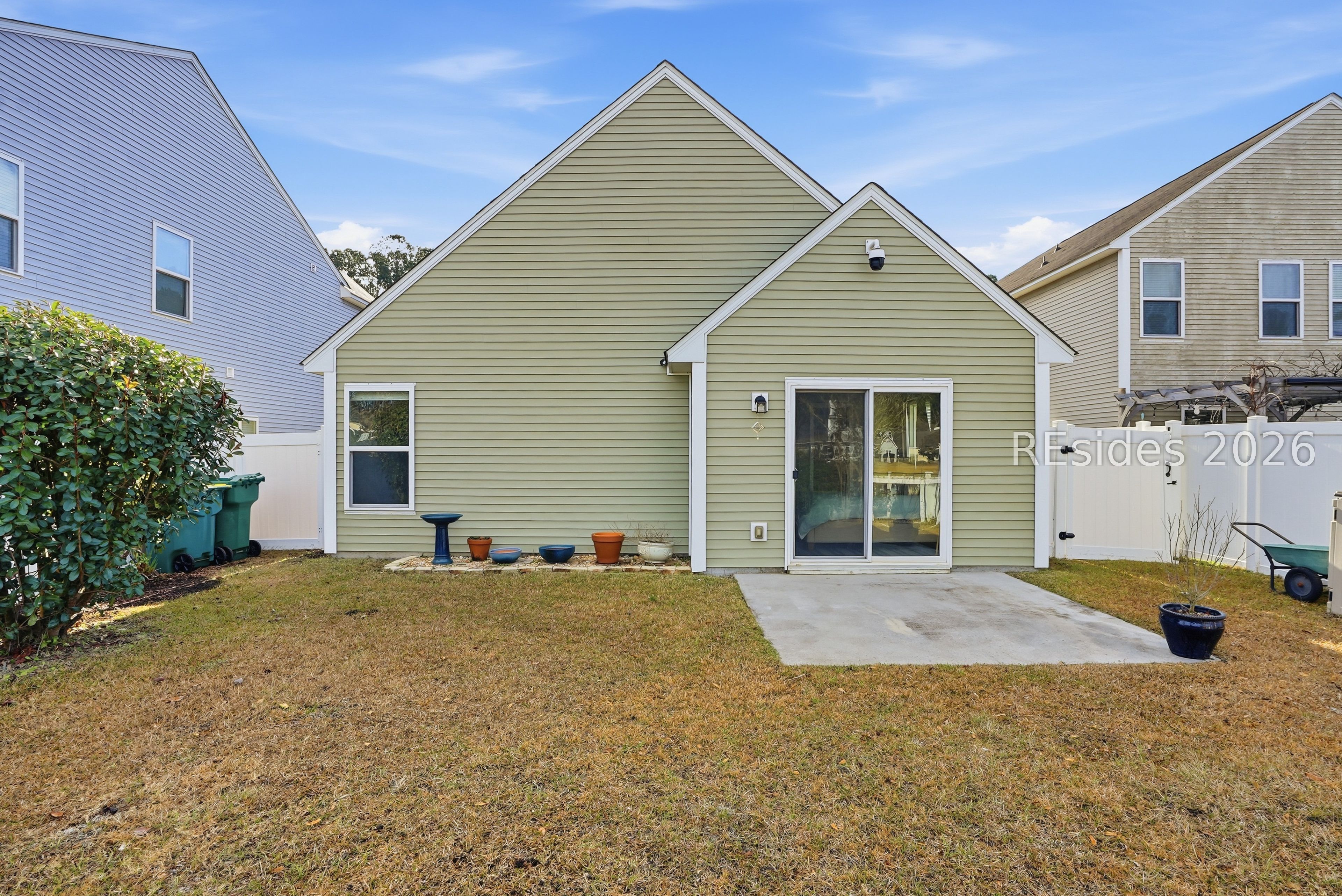 35 Running Oak Drive