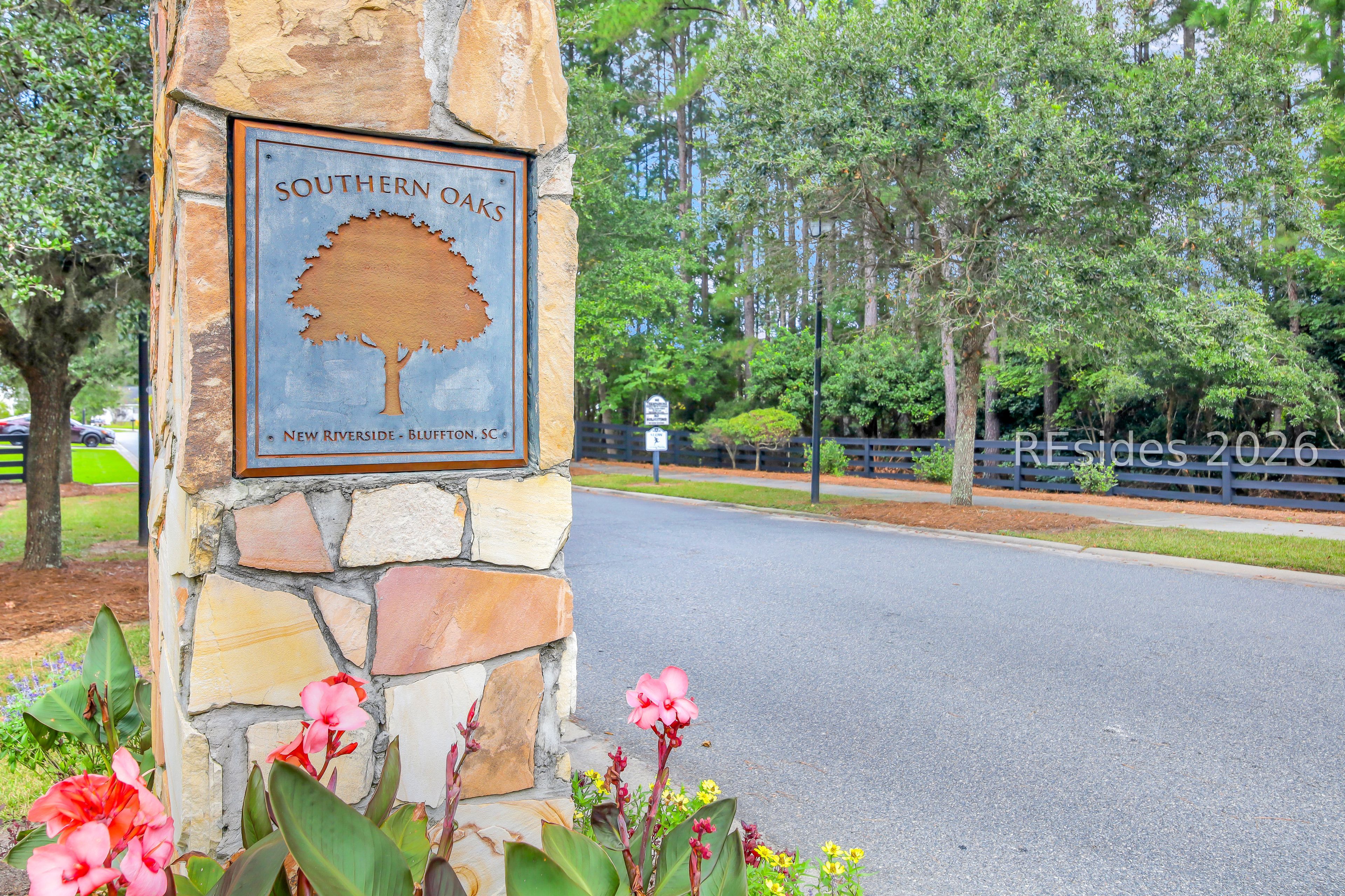 35 Running Oak Drive