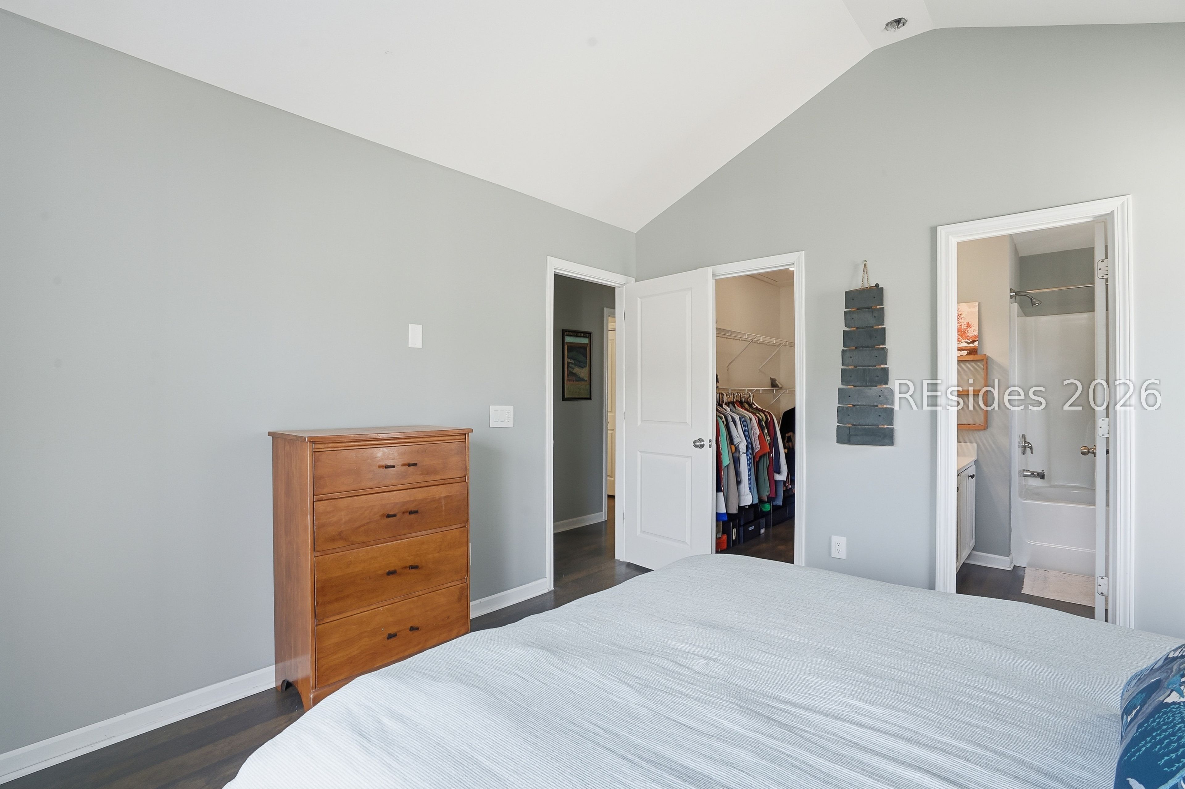 35 Running Oak Drive