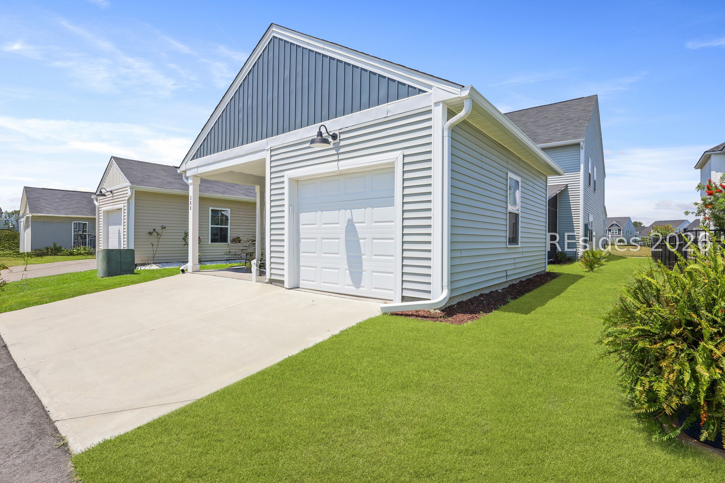 288 Garden Gate Circle W