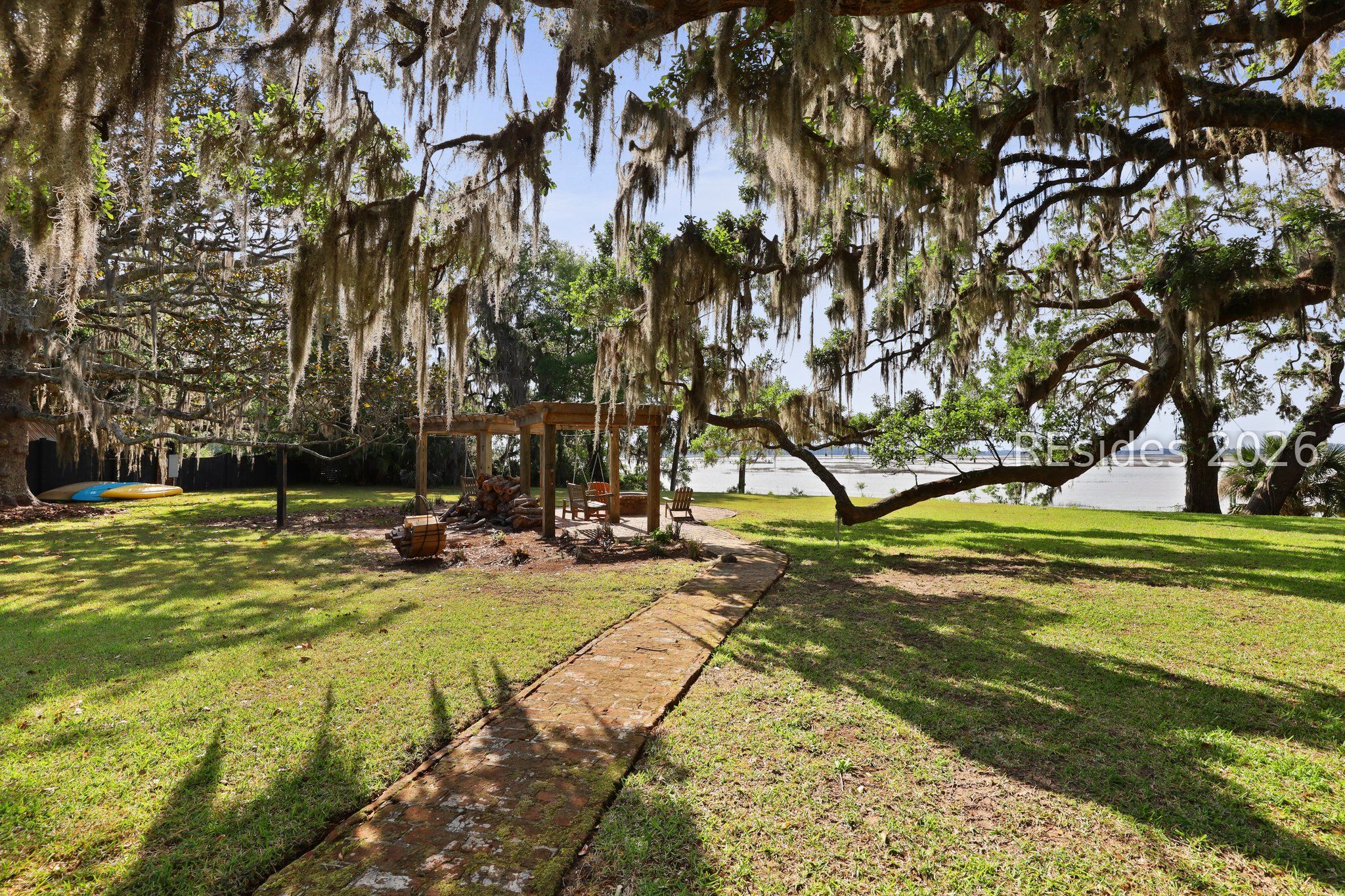 66 Pinkney Boulevard