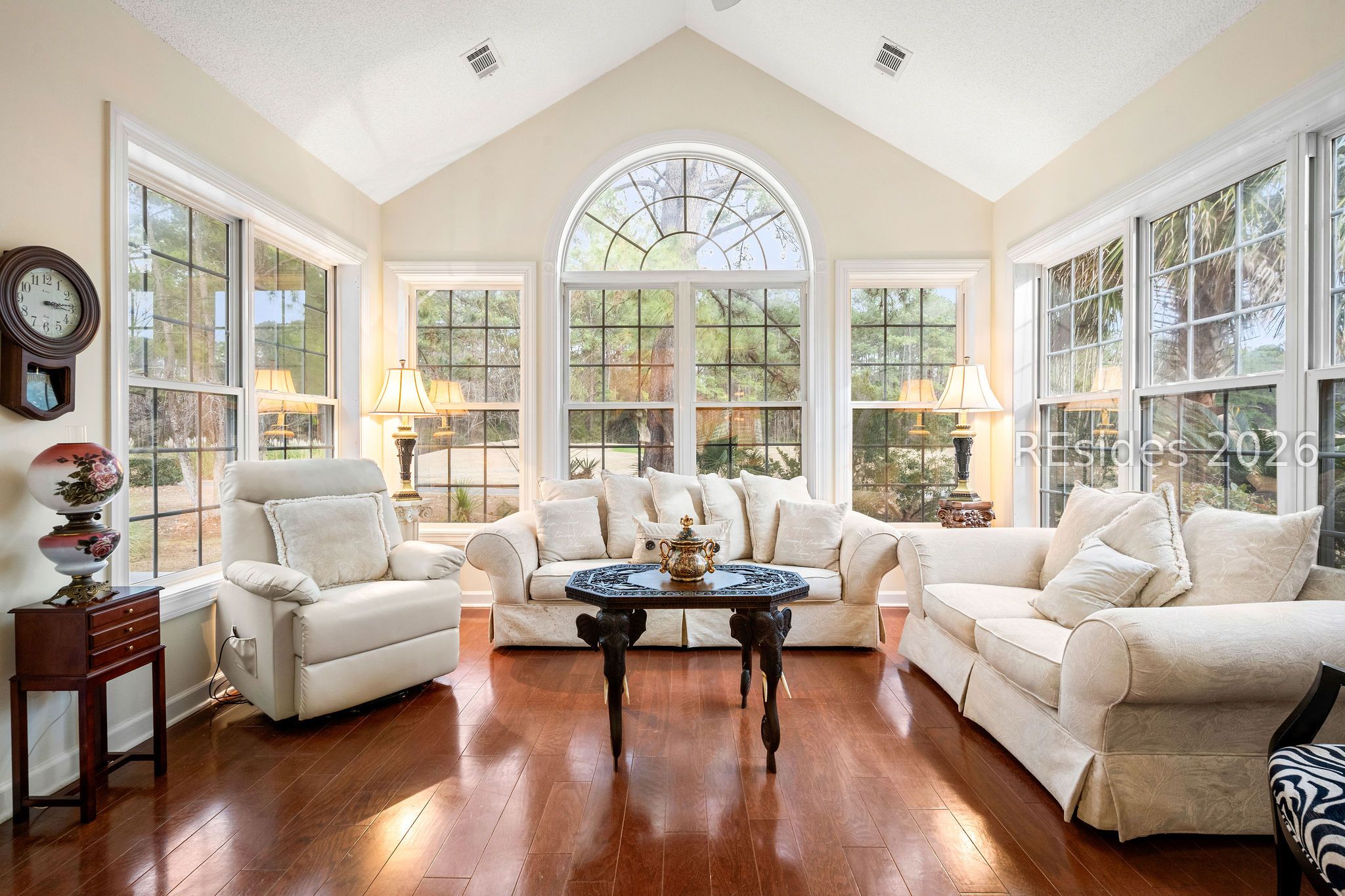 10 Abingdon Lane