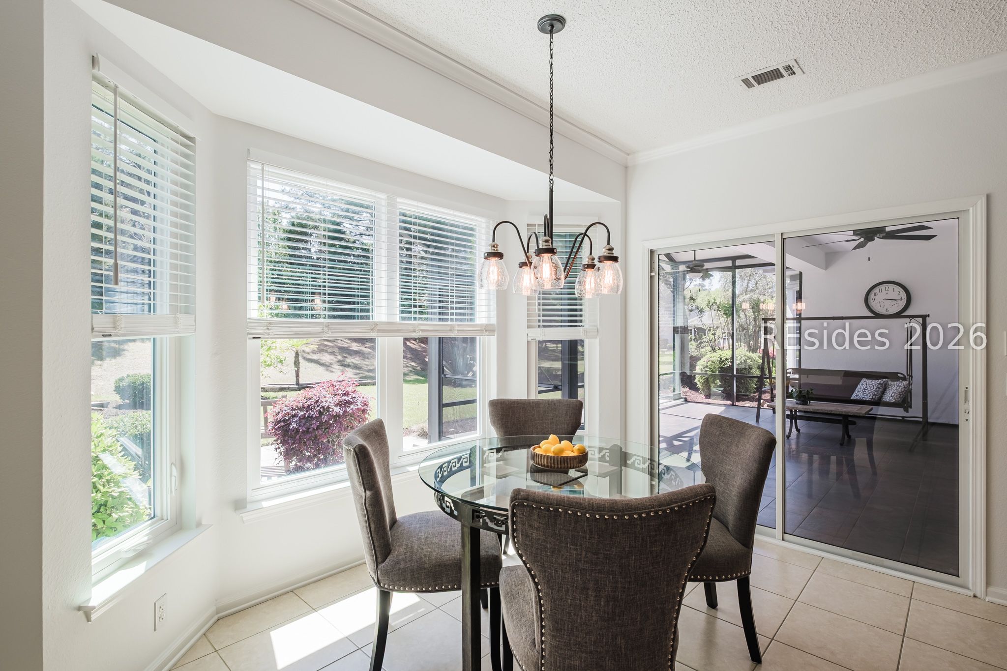 20 Concession Oak Drive