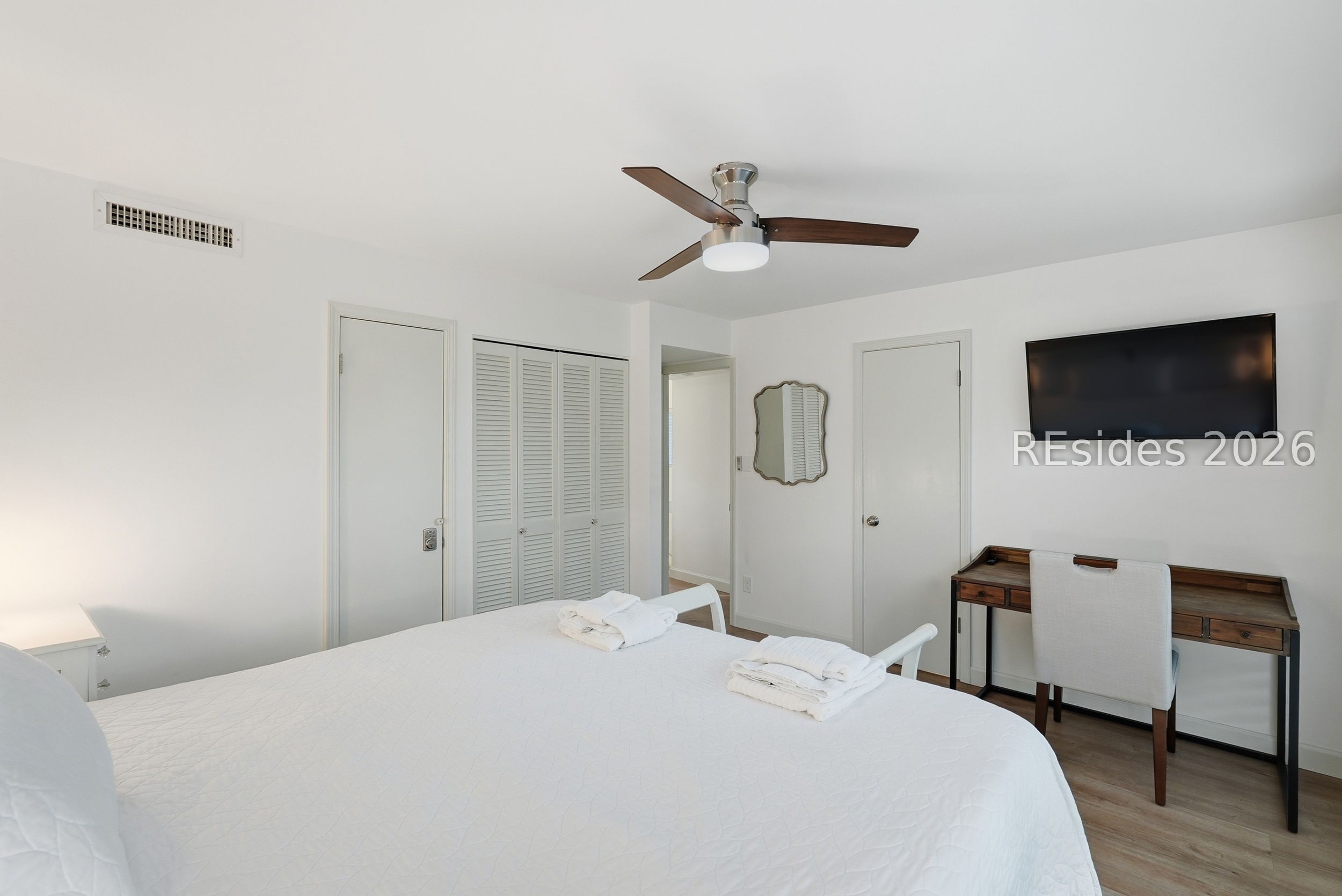 42 S Forest Beach Drive Unit: 3086