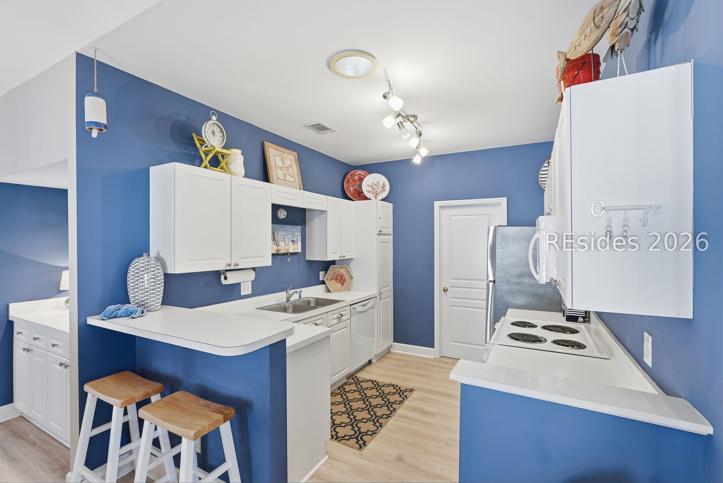 30 Wimbledon Court Unit: 4B