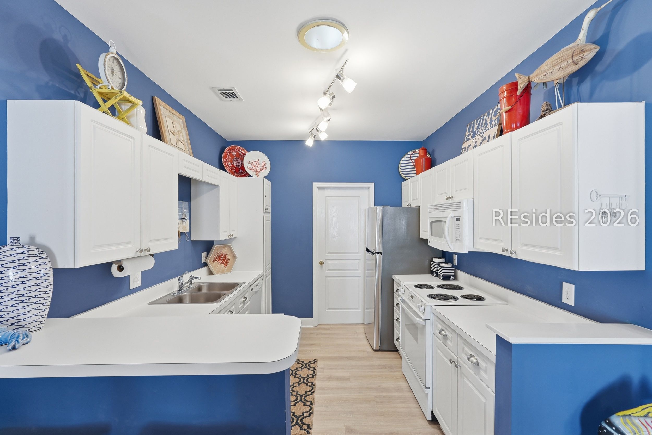 30 Wimbledon Court Unit: 4B