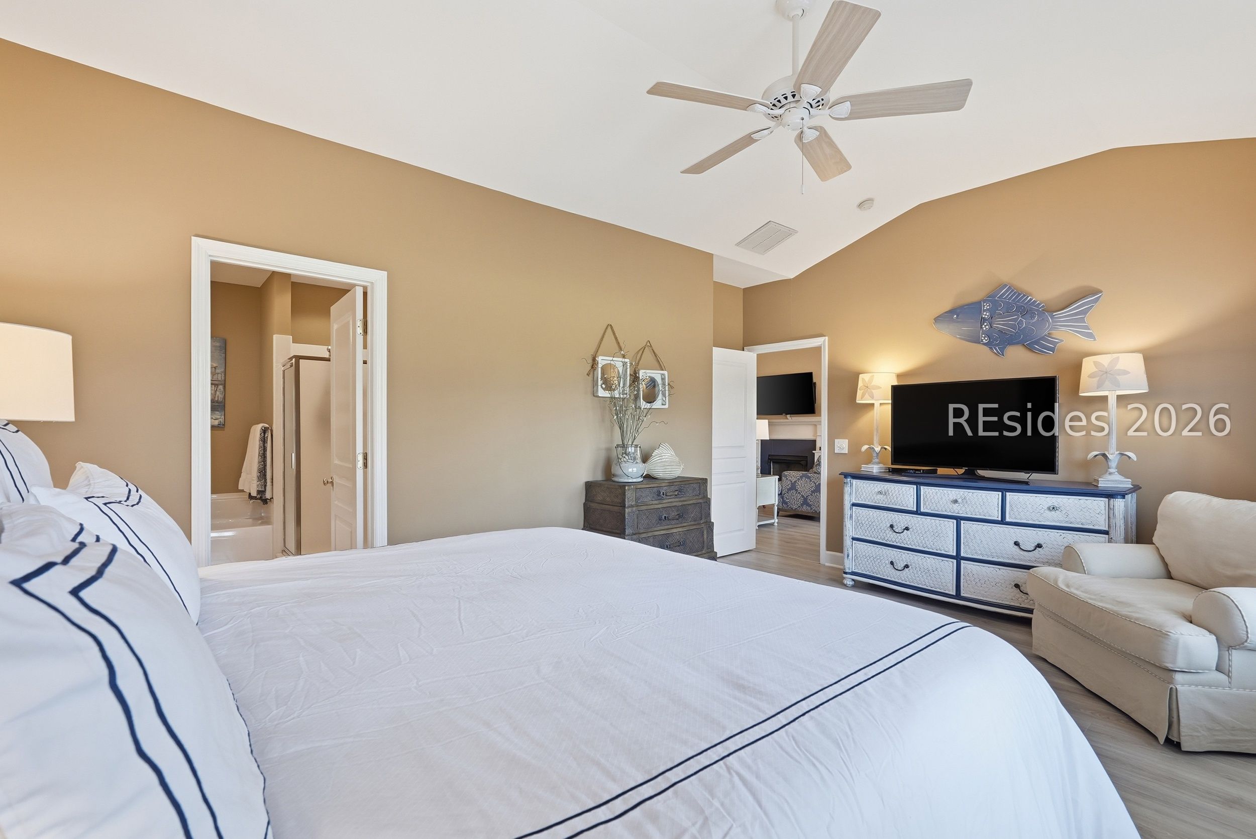 30 Wimbledon Court Unit: 4B