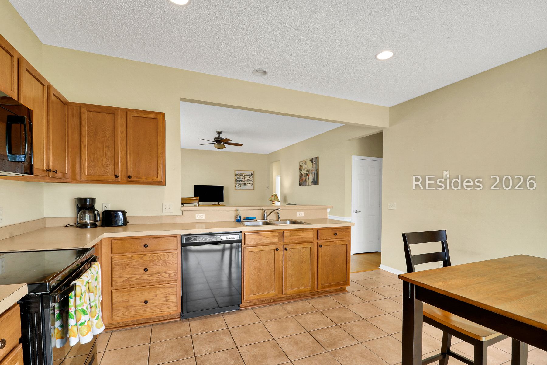 10 Pomegranate Lane