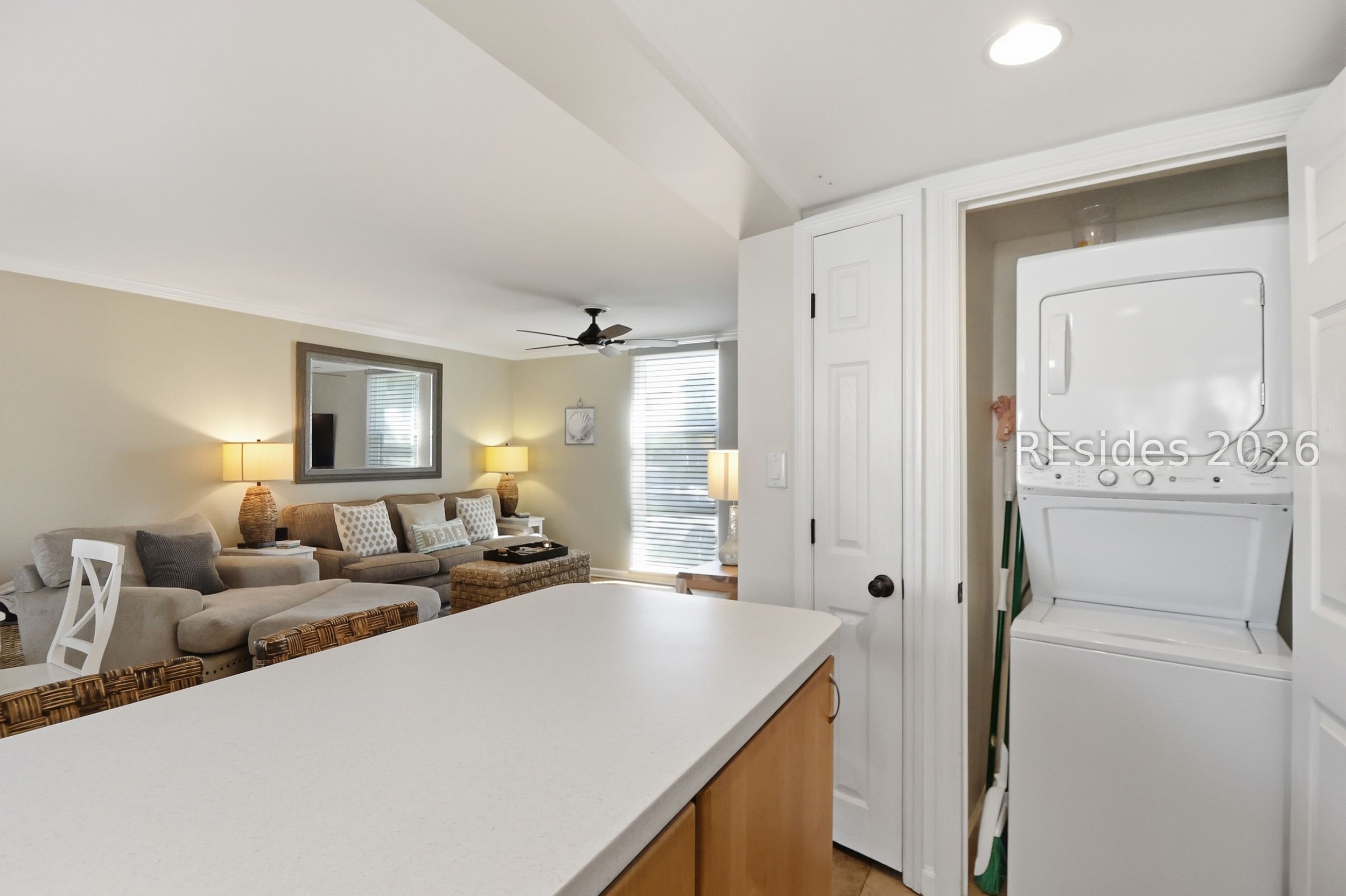 42 S Forest Beach Drive Unit: 3037