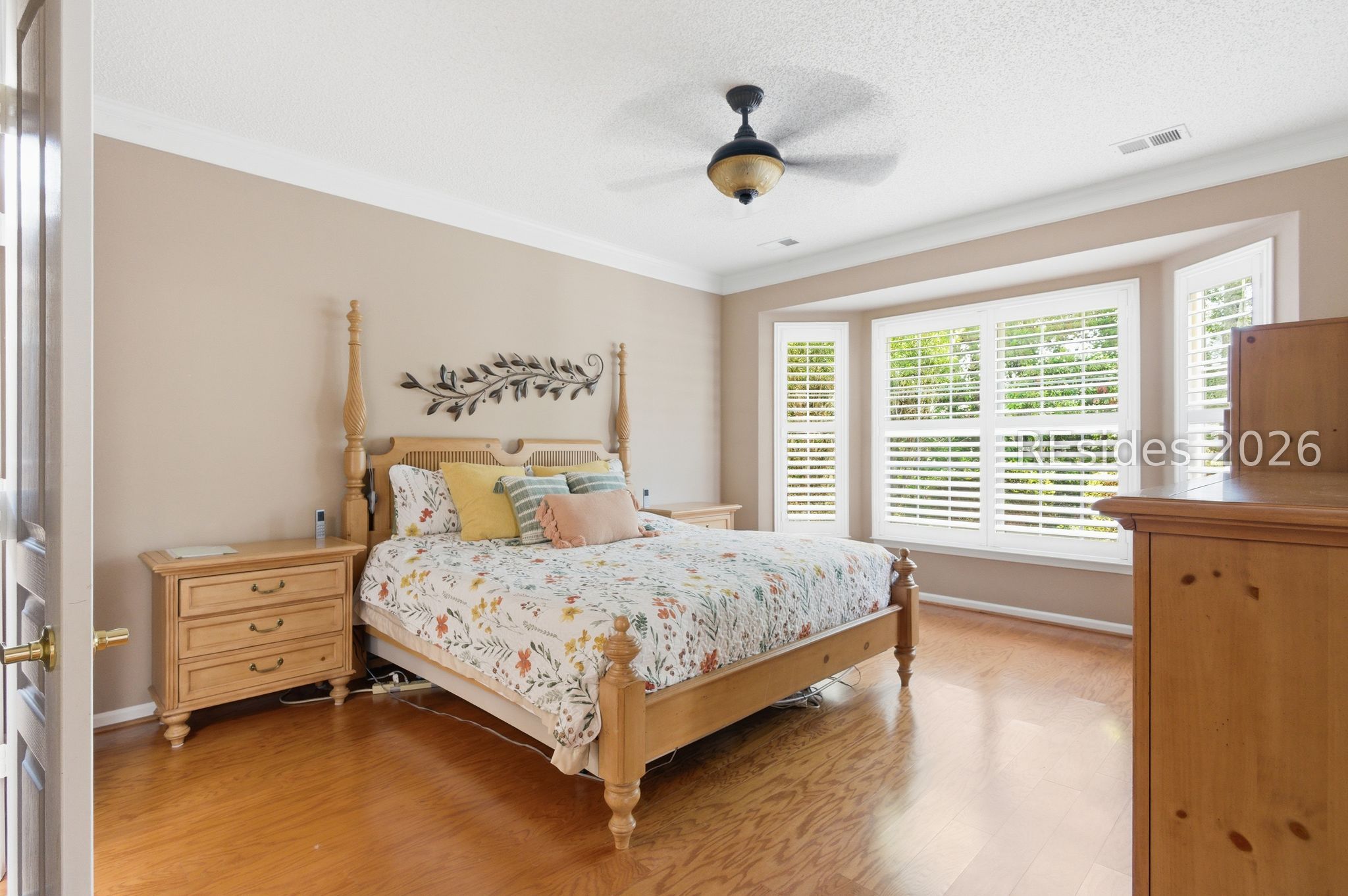 6 Larkspur Lane