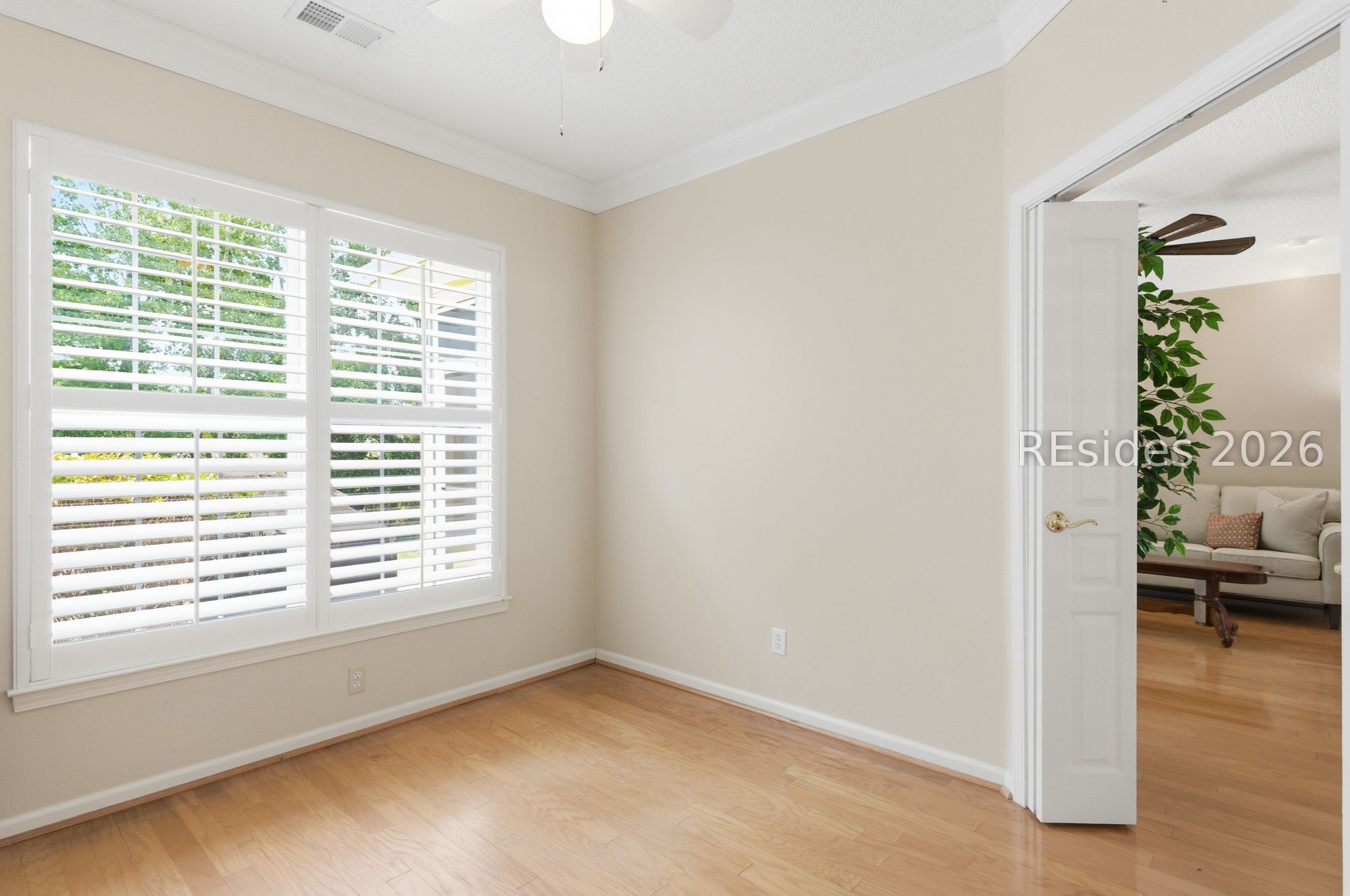 6 Larkspur Lane