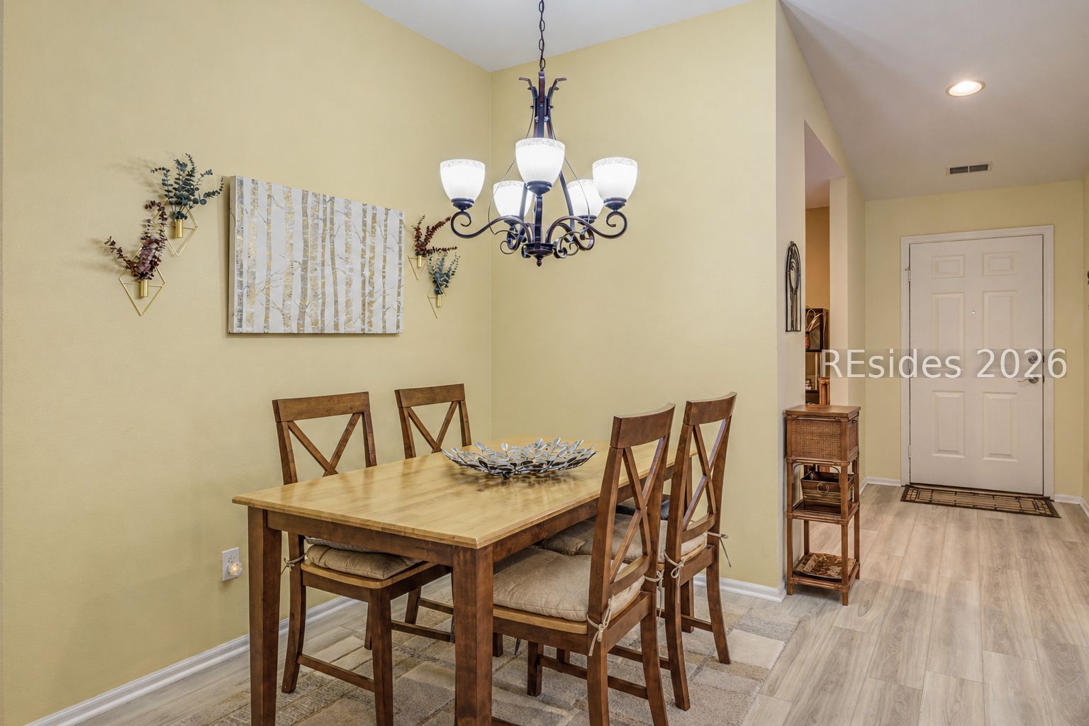 101 Arango Court