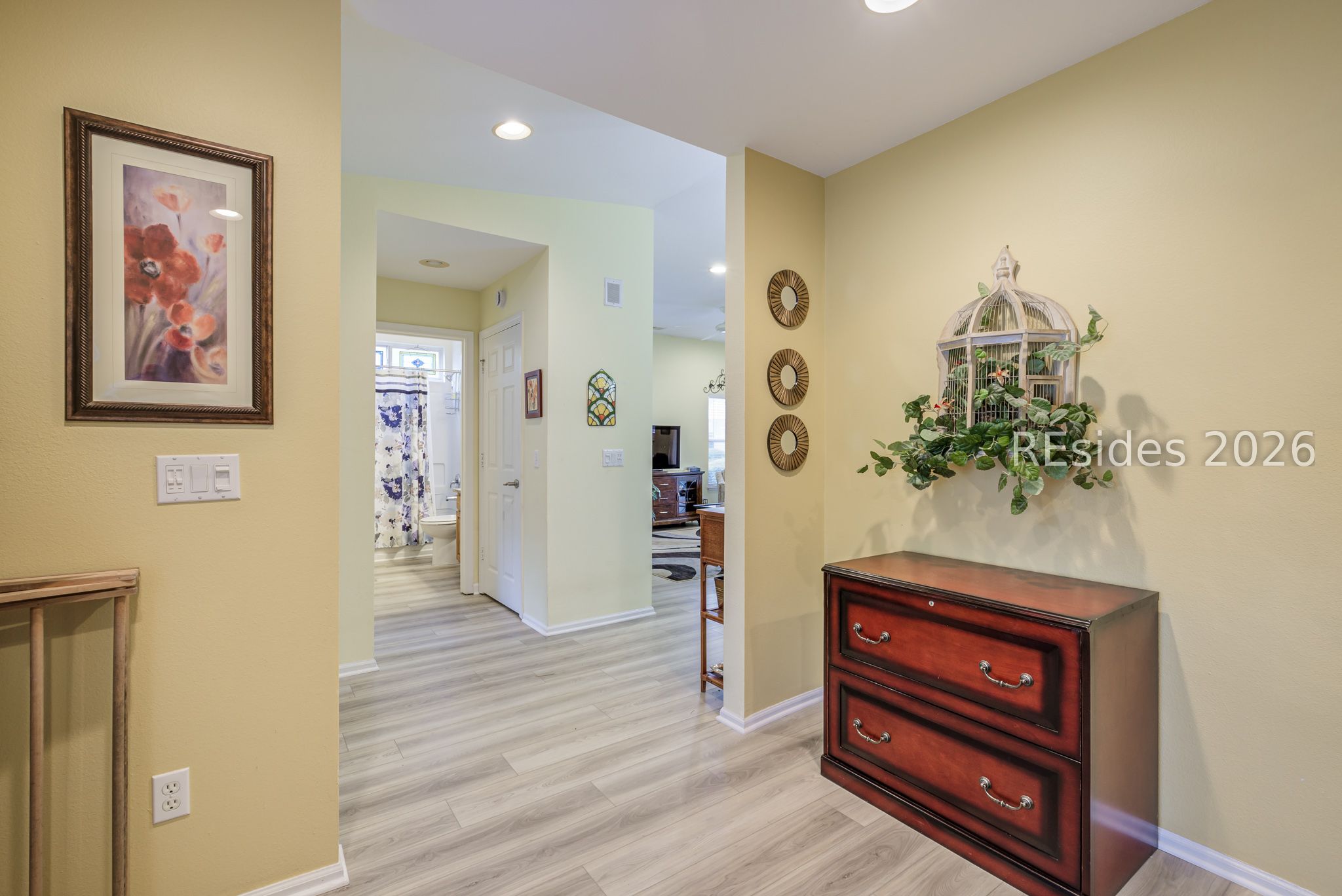 101 Arango Court