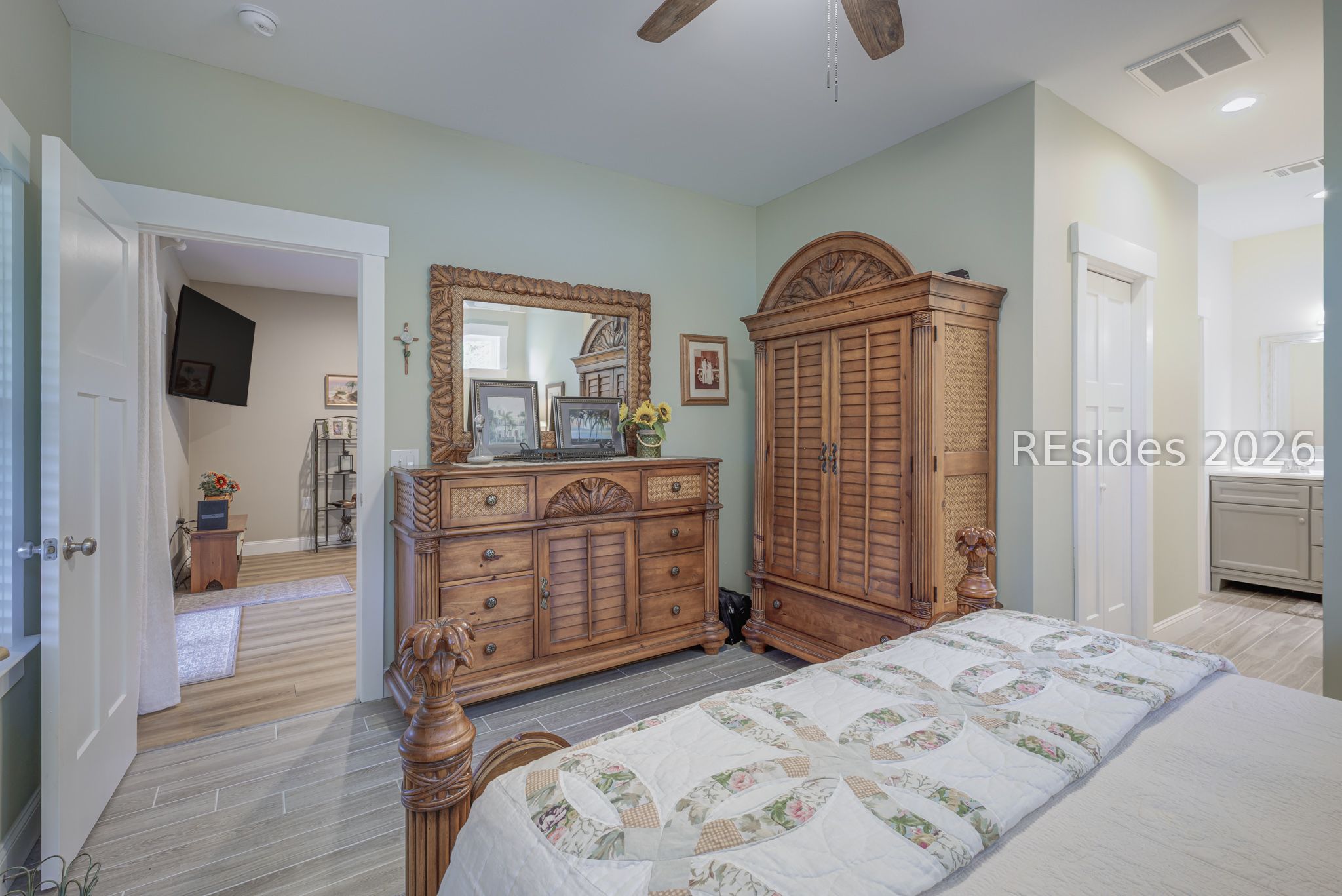 157 Wellington Loop