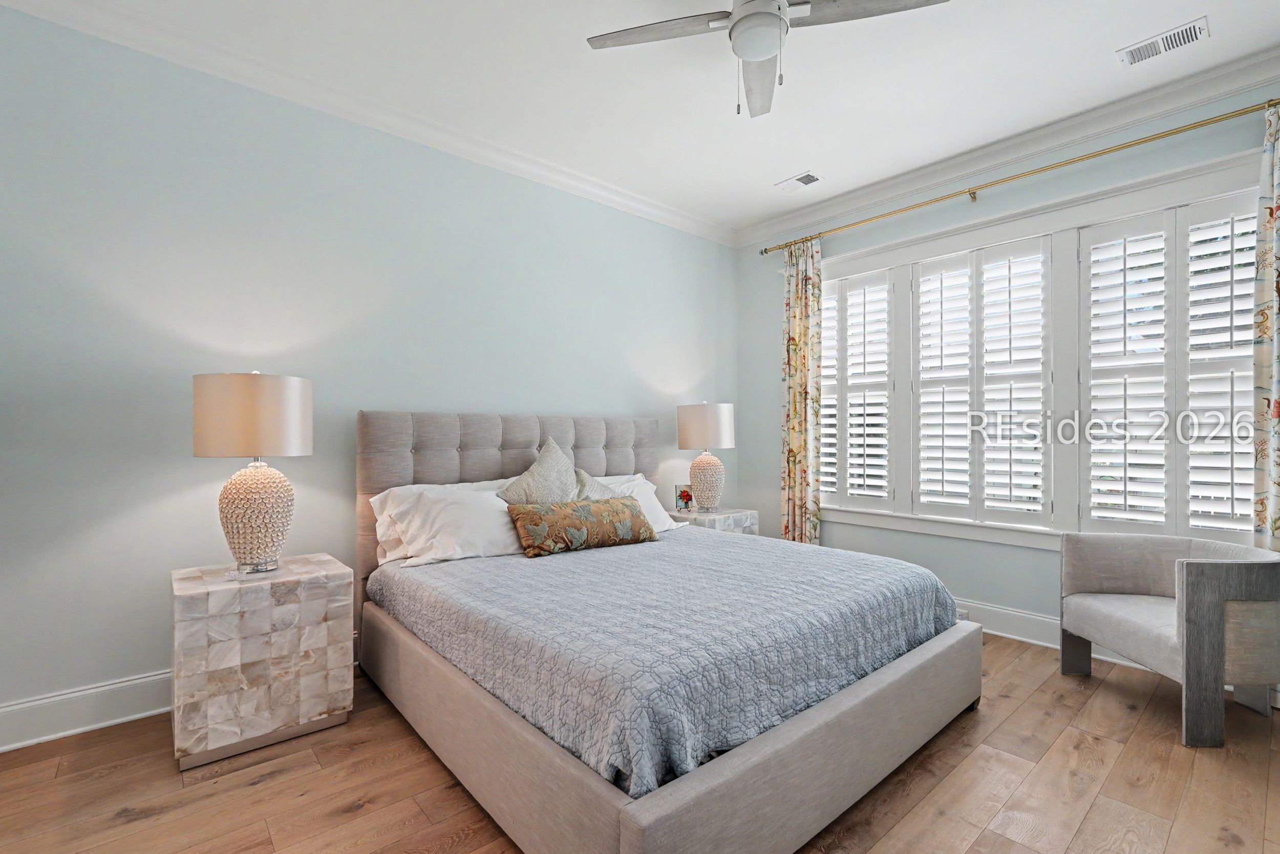 7 West Bluff