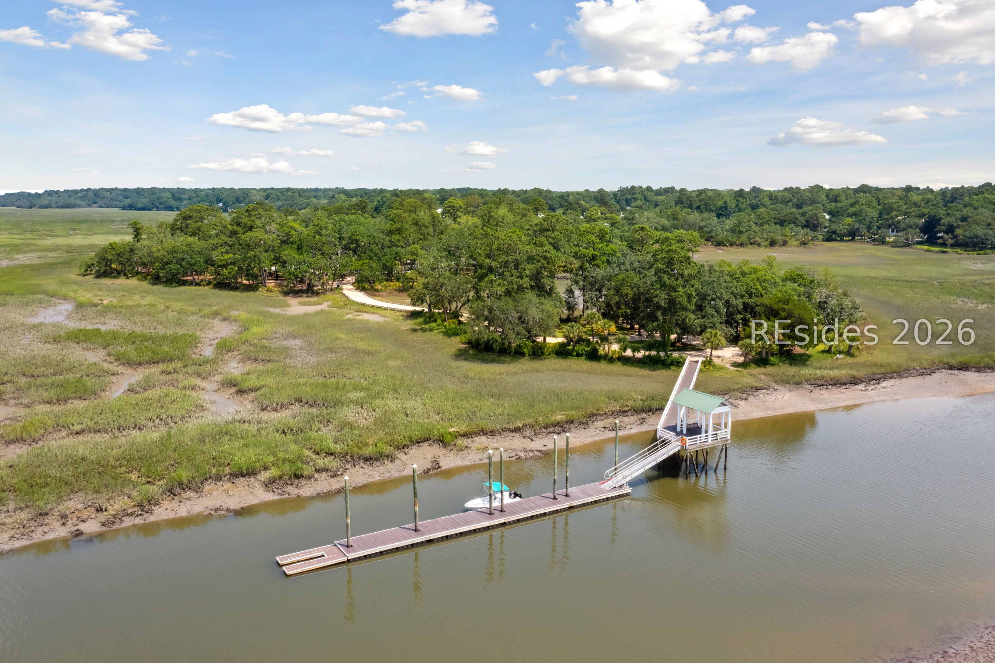 7 West Bluff