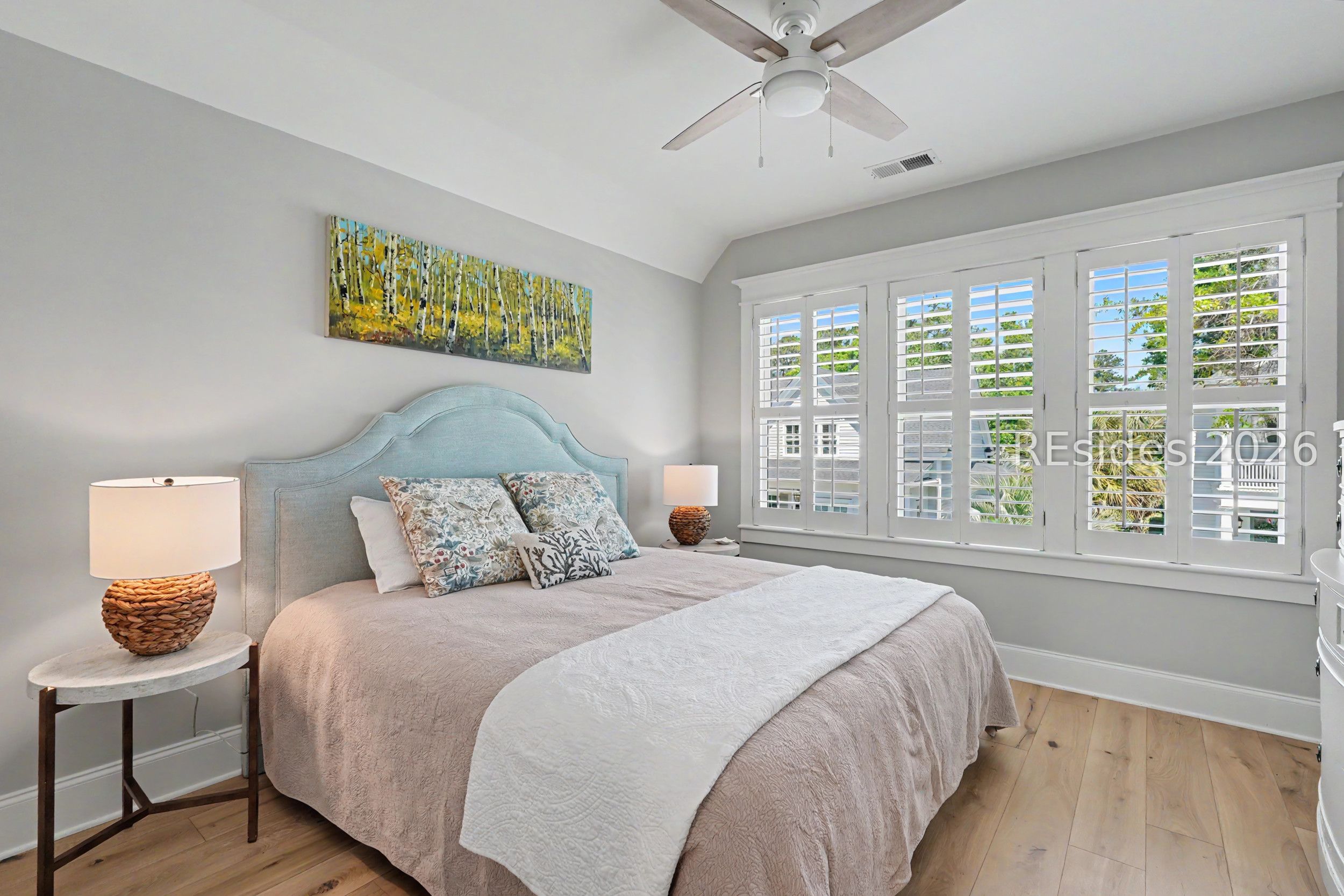 7 West Bluff