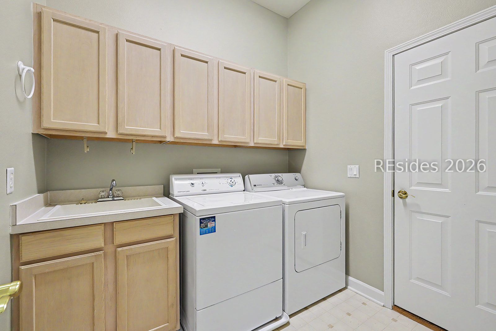 148 Colonel Thomas Heyward Road
