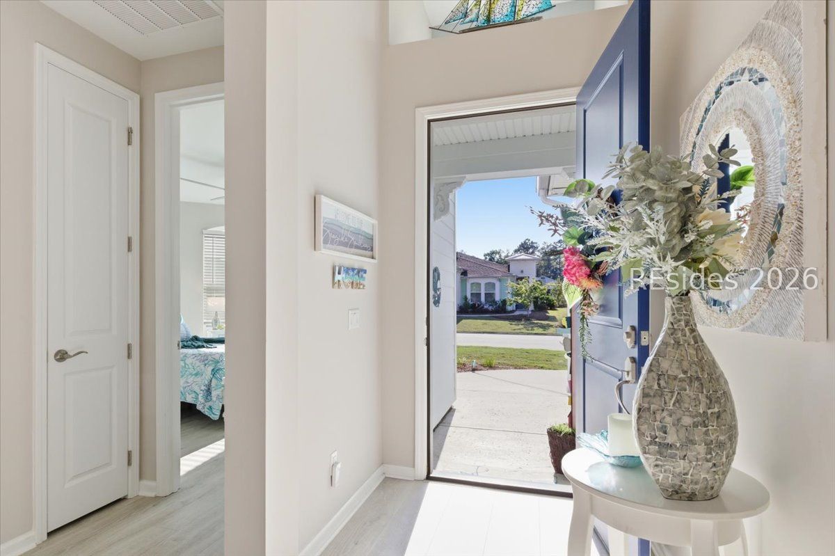 2047 Shoreside Drive