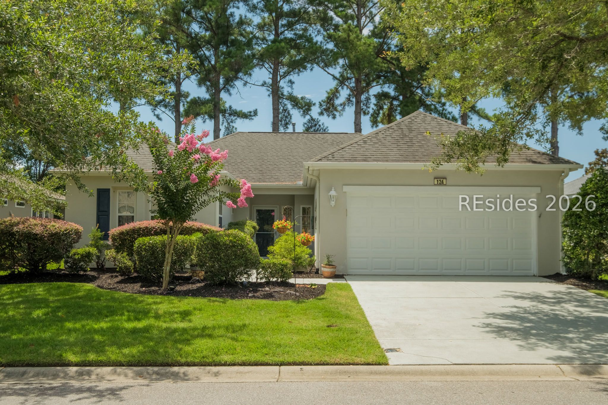 124 Hampton Circle