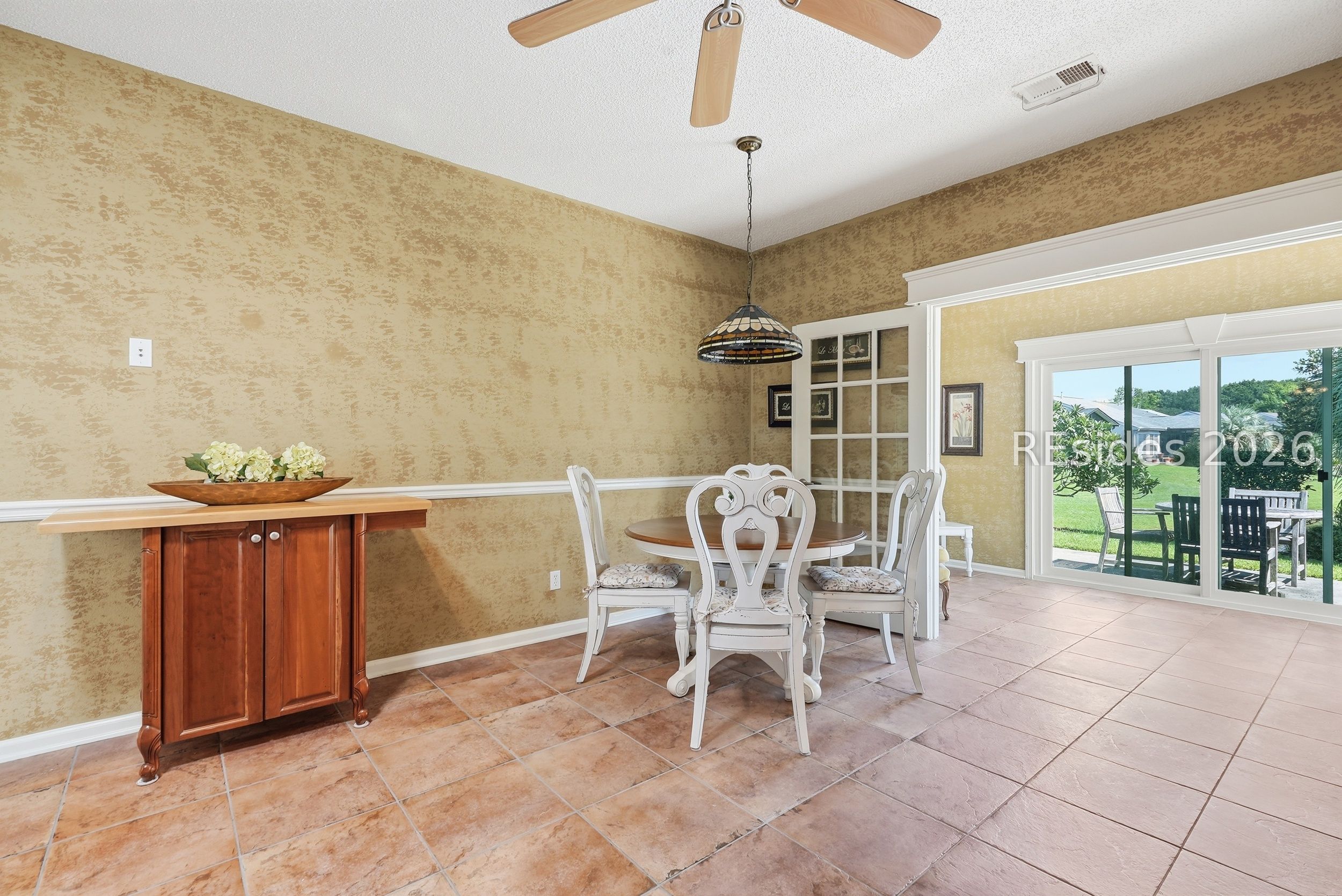 9 Pineapple Drive