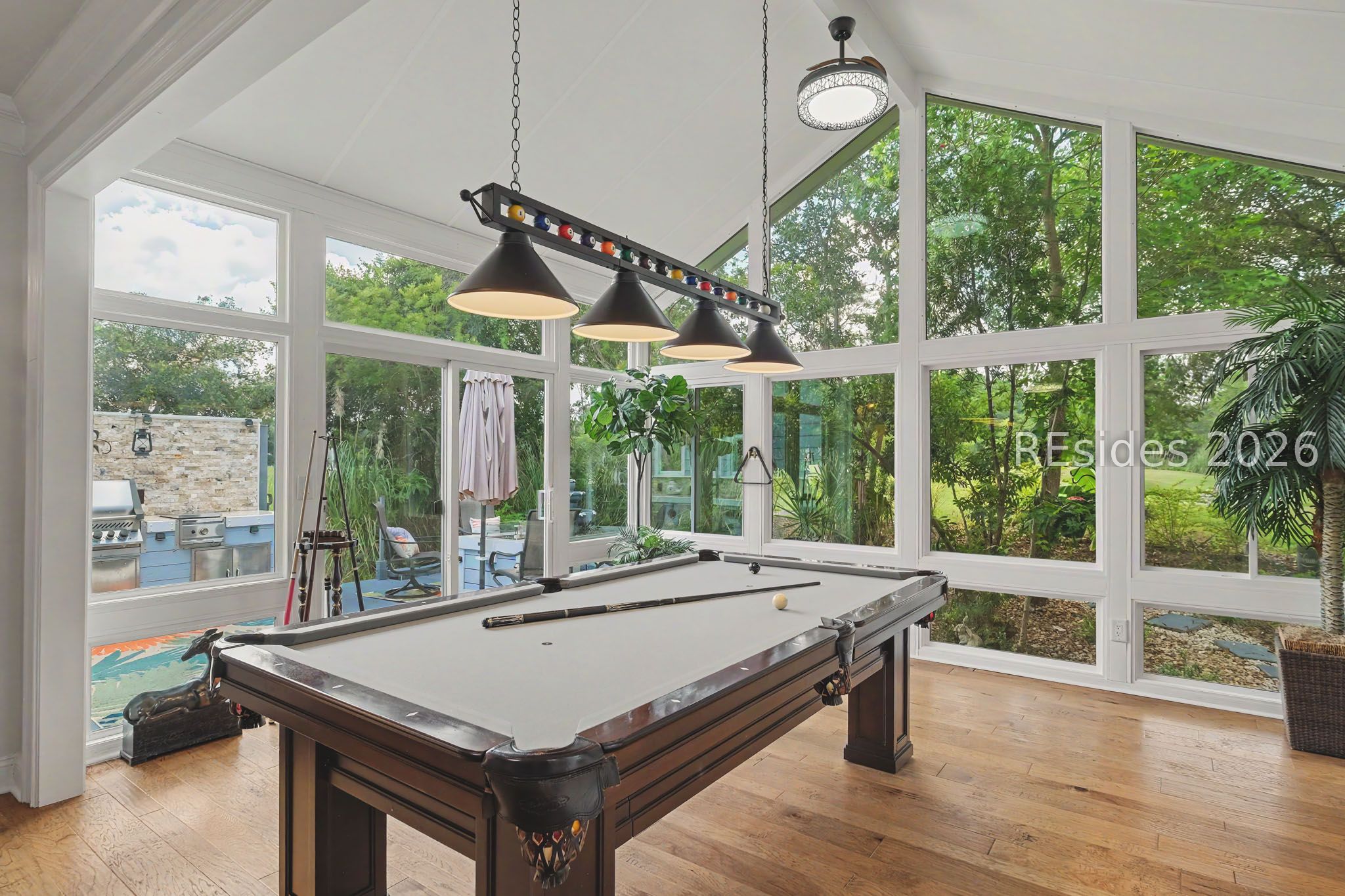 129 Kings Creek Drive